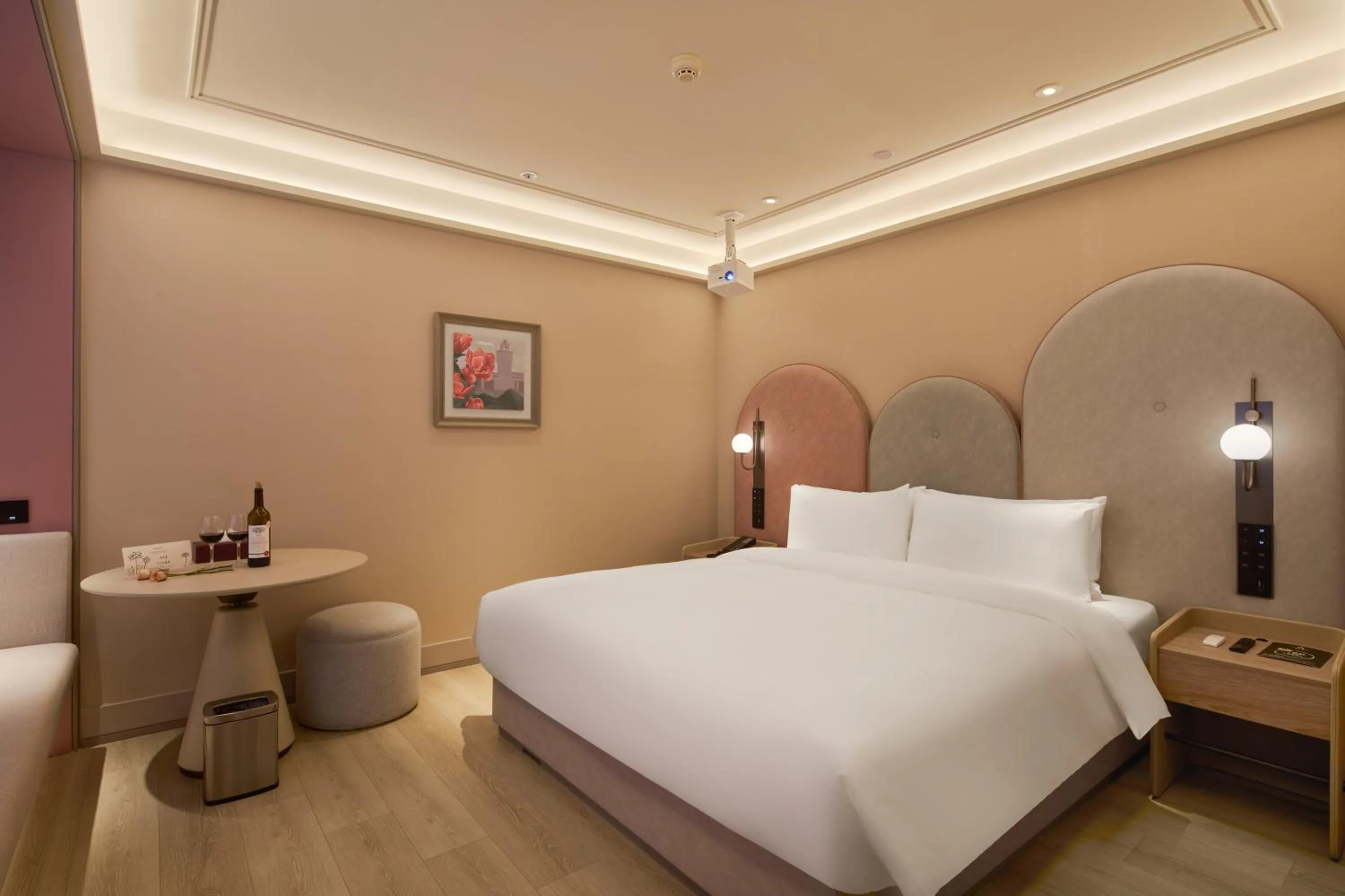 Property building, Bed in Mercure Xi'an Chanba