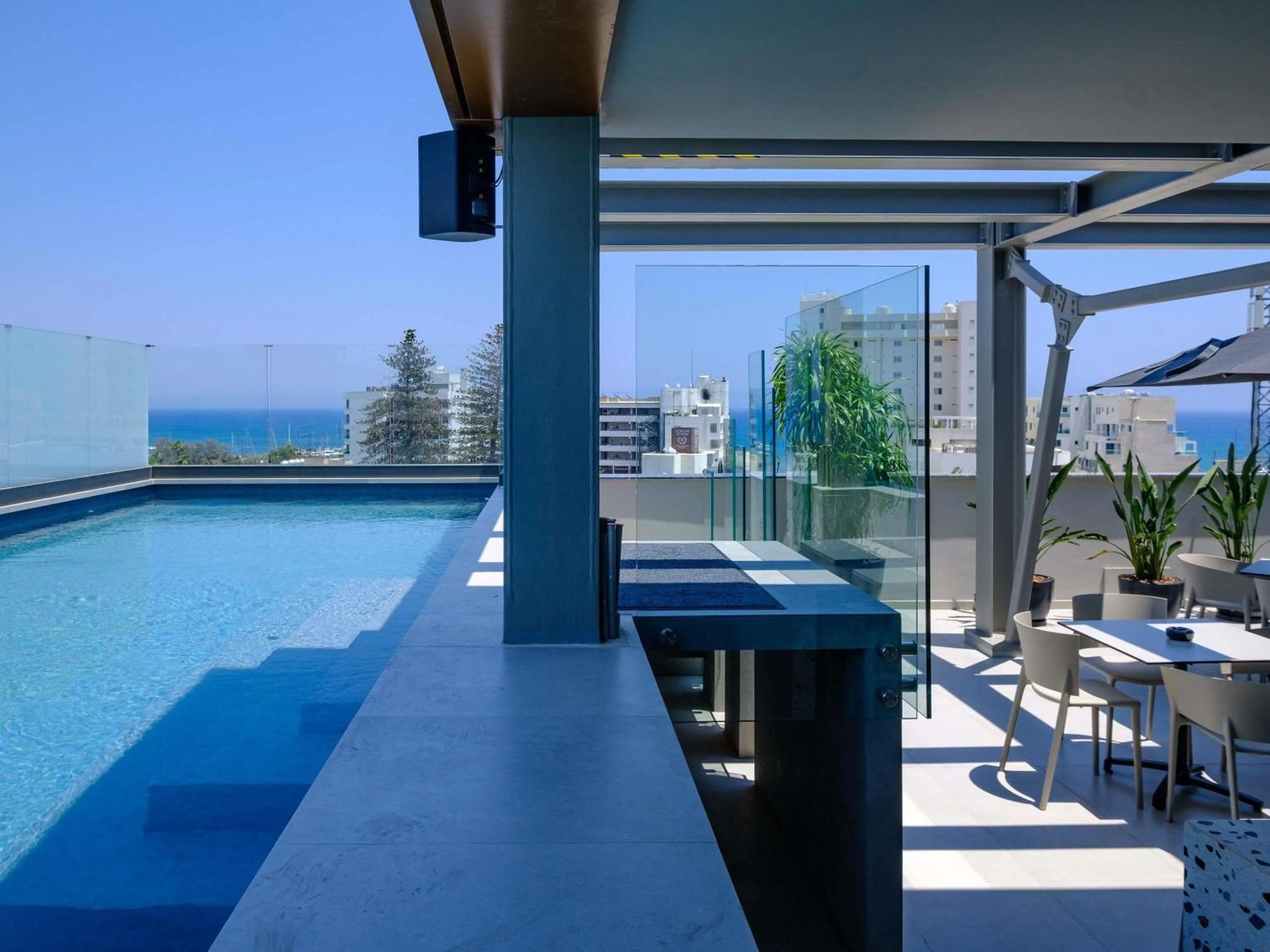 Pool view in Mercure Larnaca Finikoudes Beach