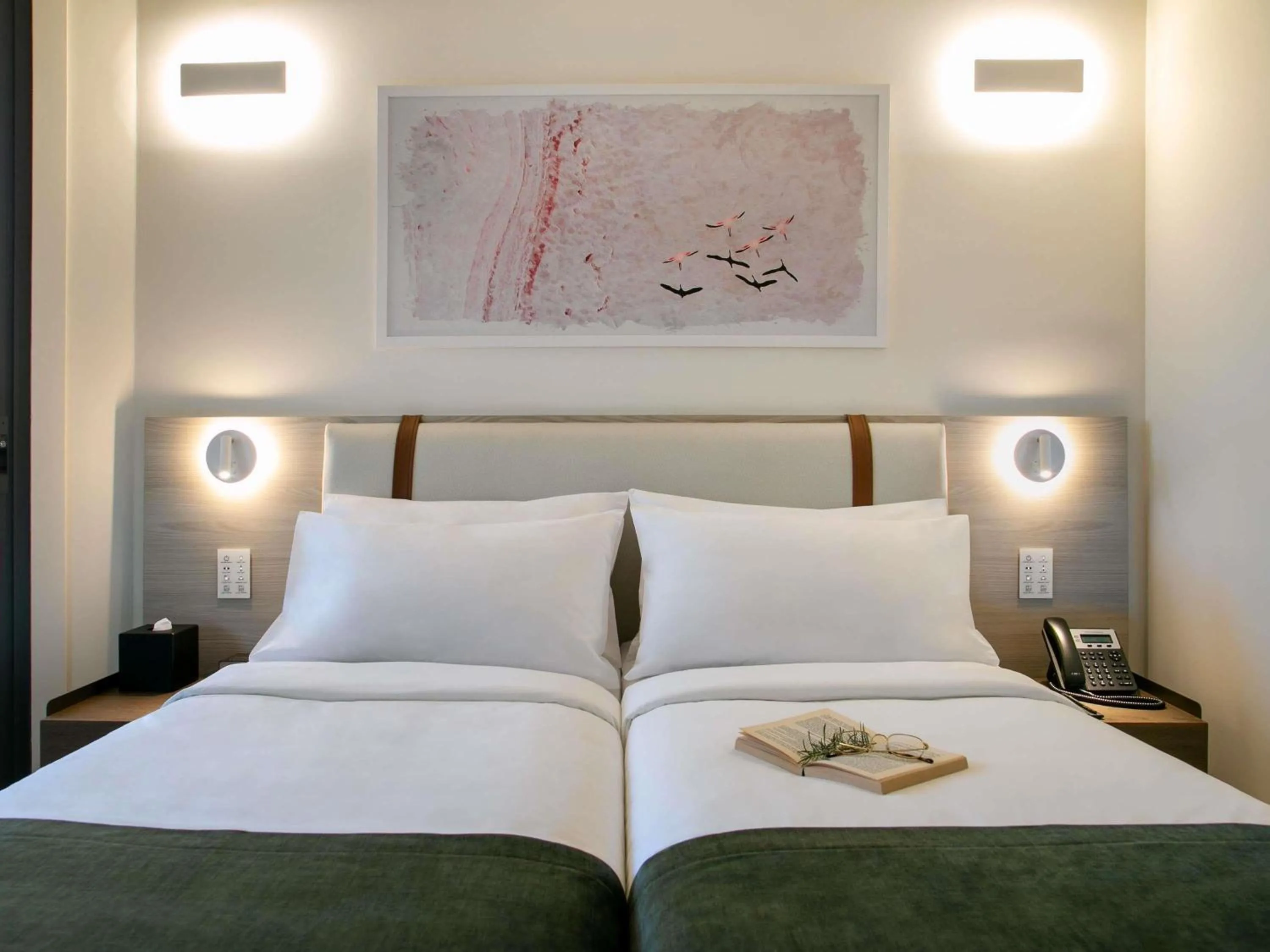 Bedroom, Bed in Mercure Larnaca Finikoudes Beach