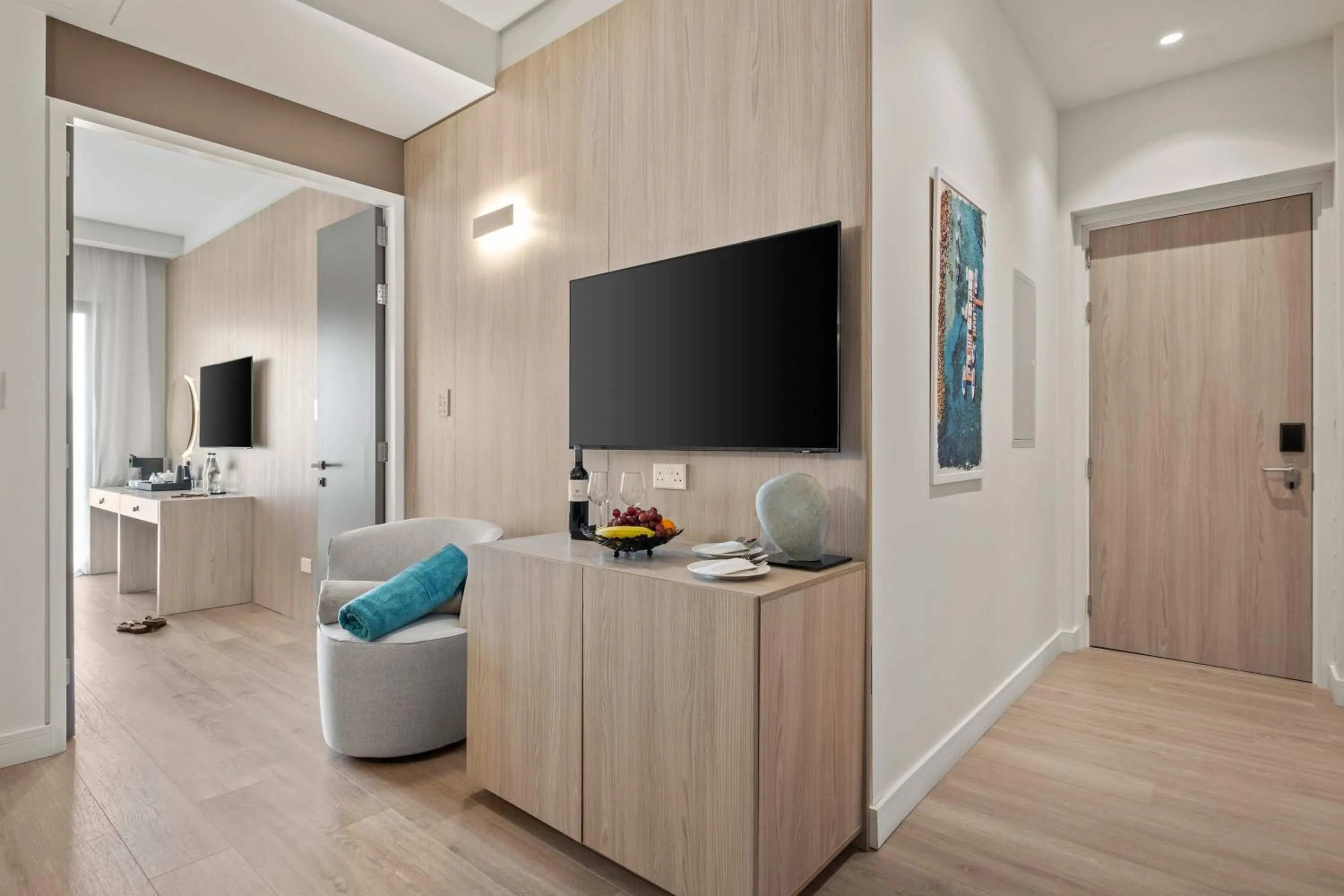 Living room in Mercure Larnaca Finikoudes Beach