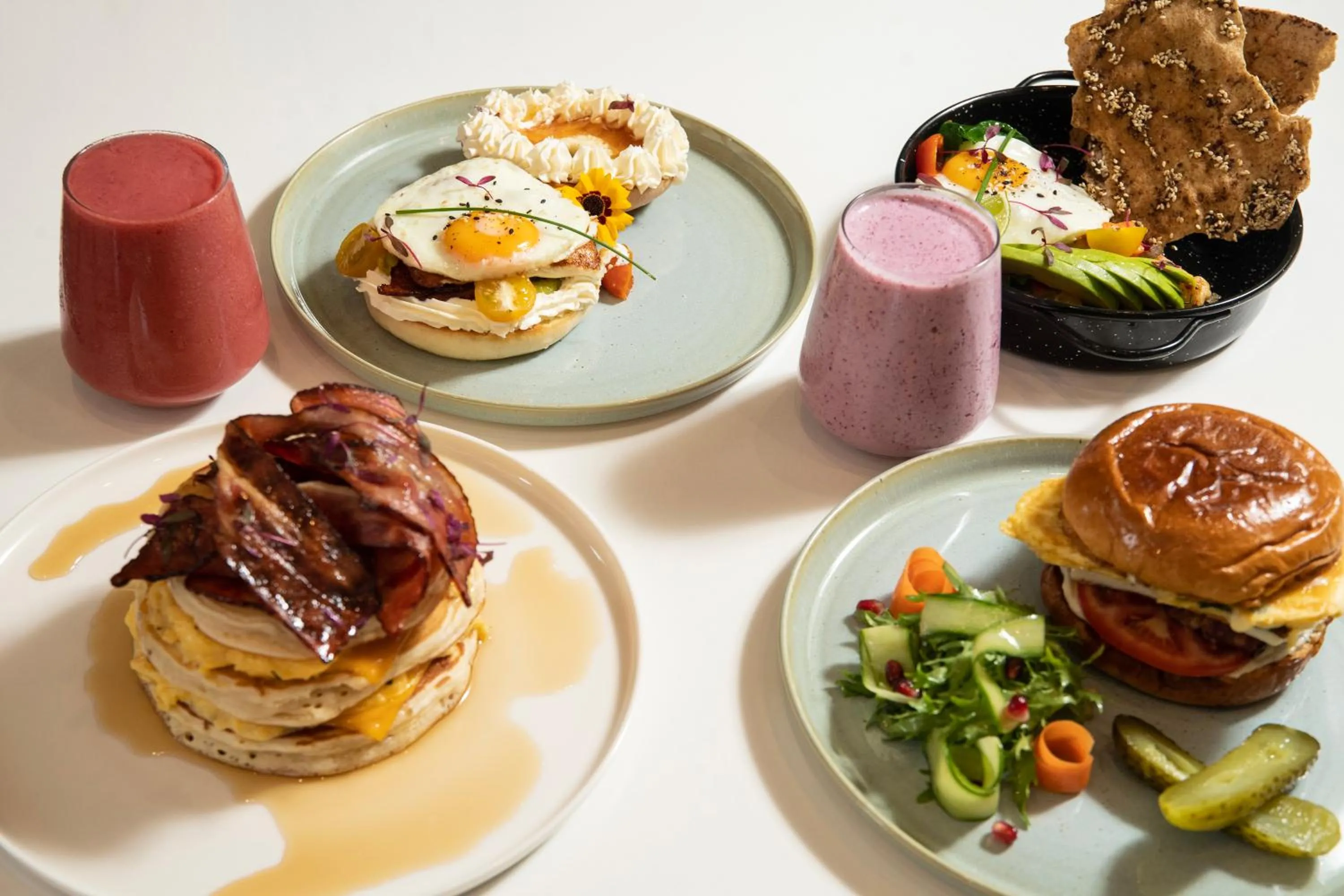 Restaurant/places to eat in Mercure Larnaca Finikoudes Beach