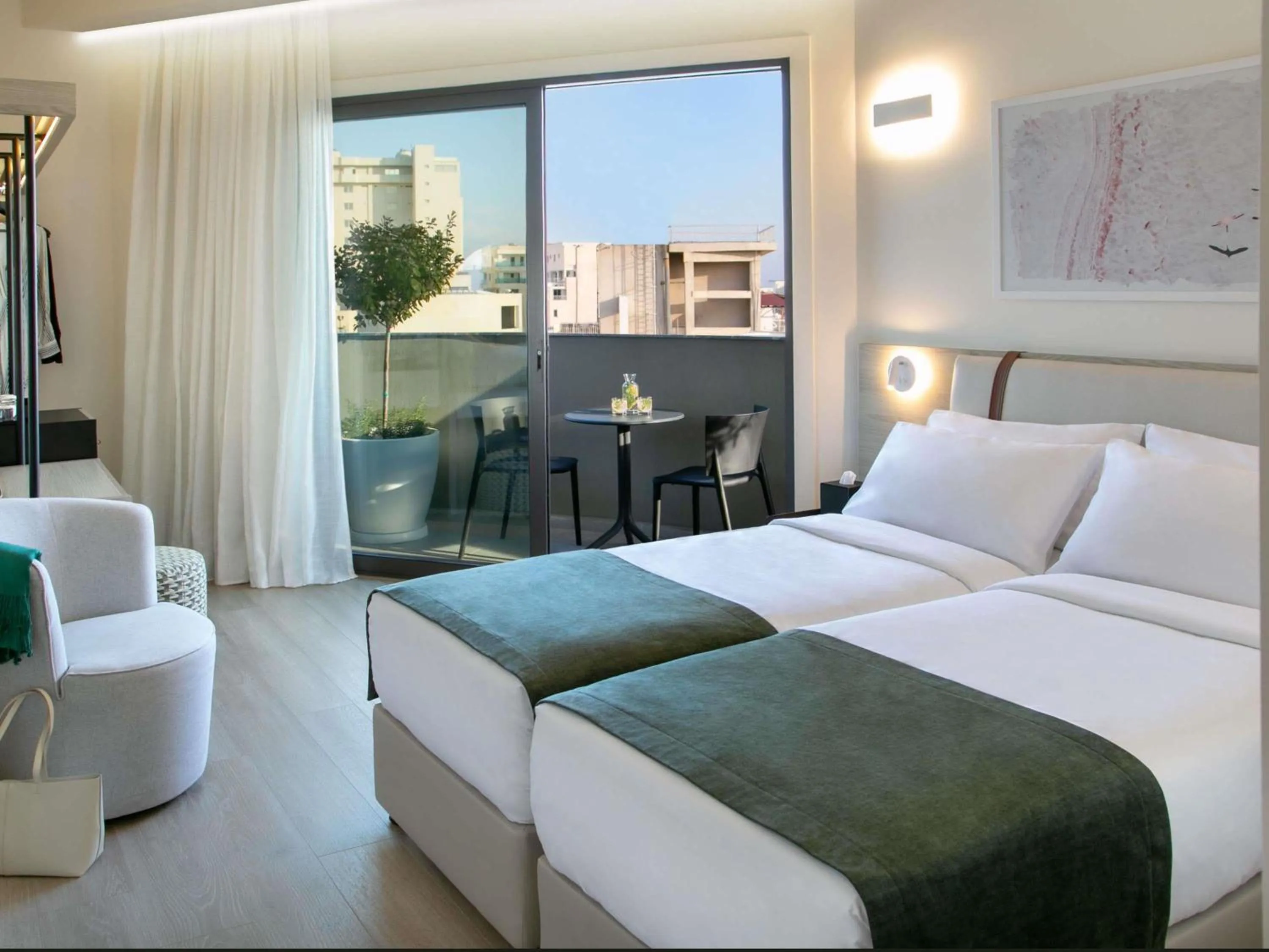 Bedroom, Bed in Mercure Larnaca Finikoudes Beach