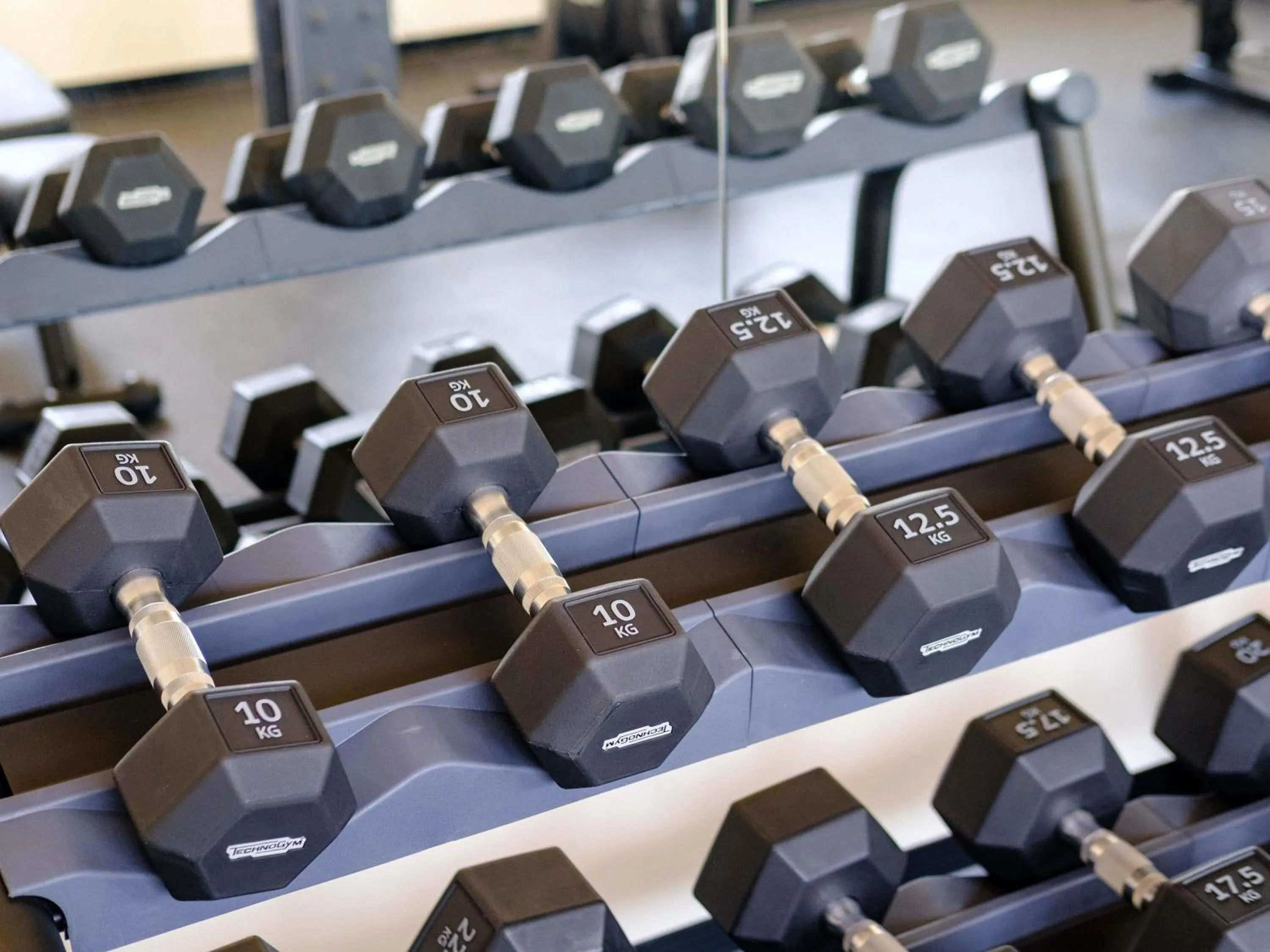 Fitness centre/facilities in Mercure Larnaca Finikoudes Beach