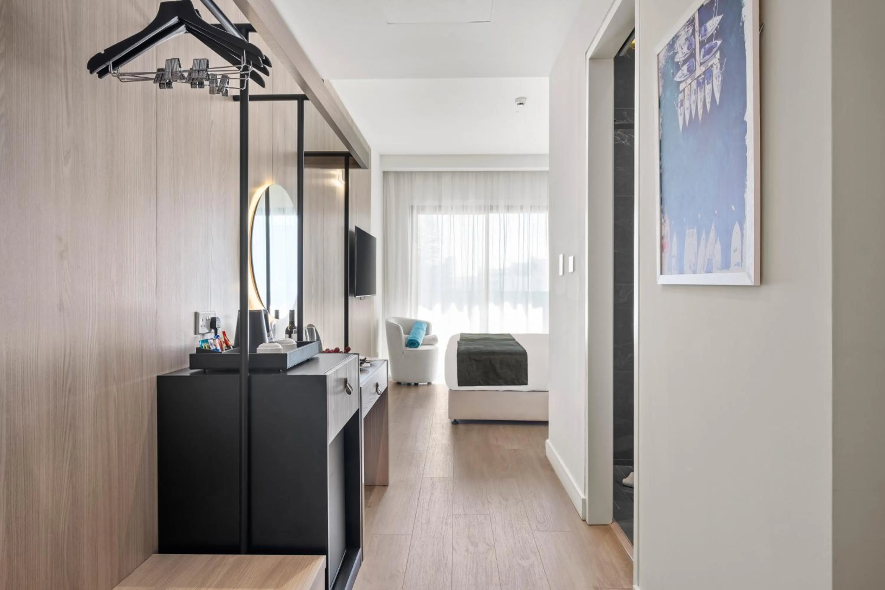 Bedroom in Mercure Larnaca Finikoudes Beach