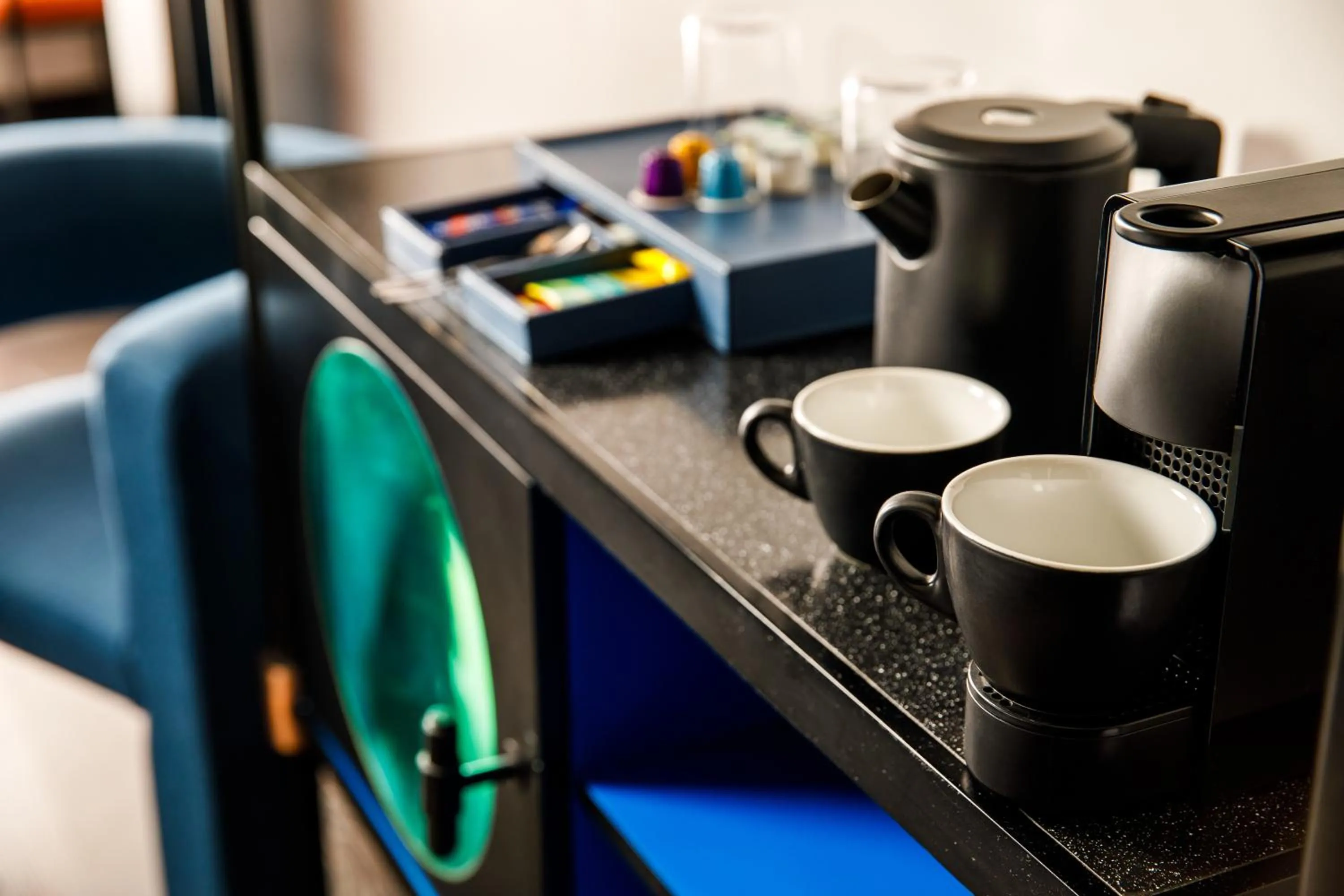 Coffee/tea facilities in TRIBE Manchester Airport by Accor