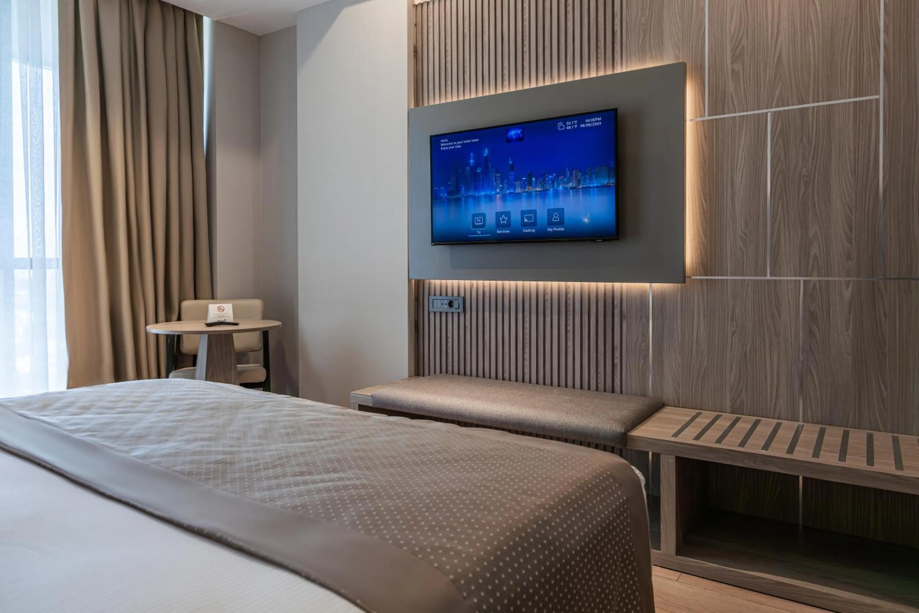 TV and multimedia, Bed in RENEX HOTELS