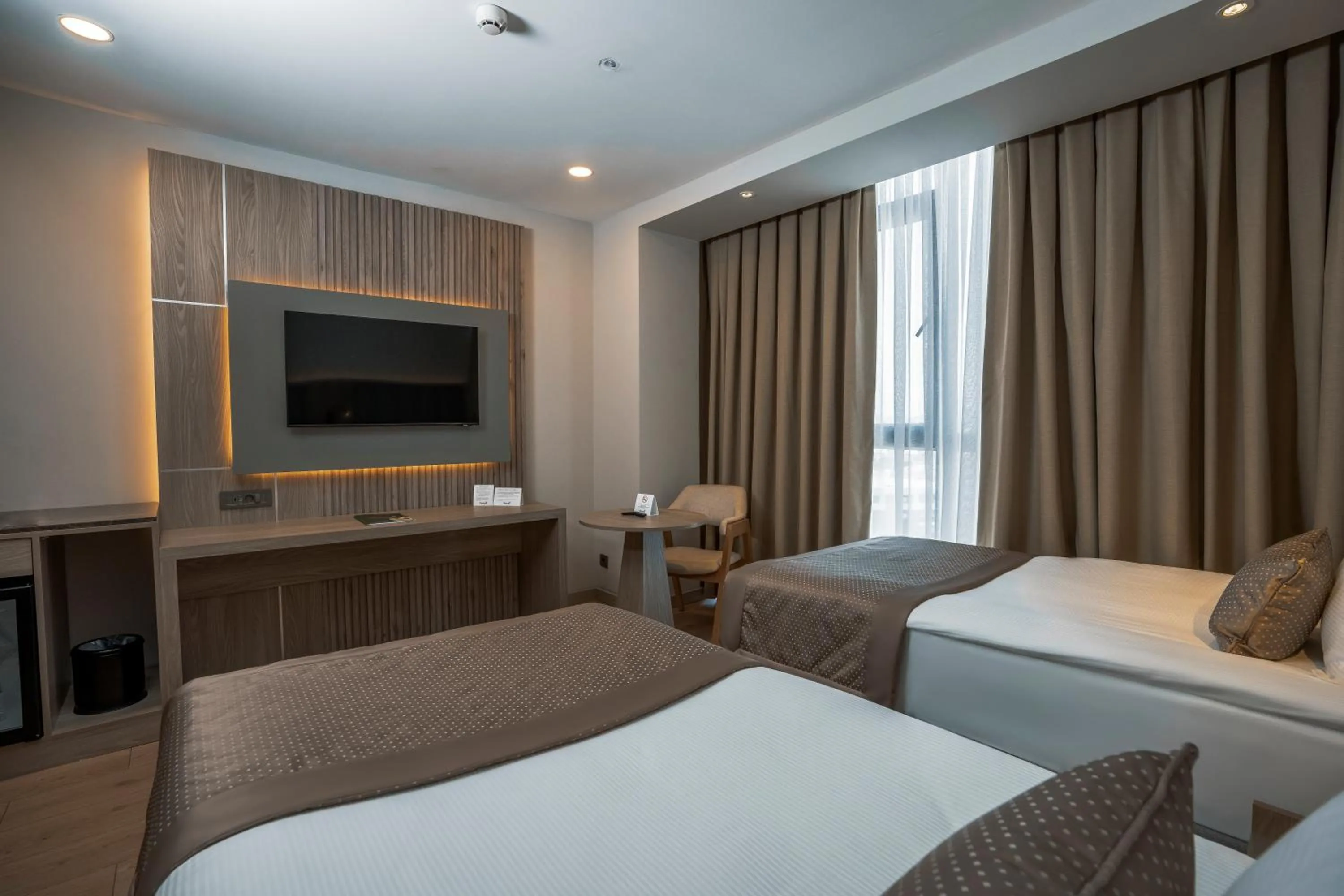 TV and multimedia, Bed in RENEX HOTELS