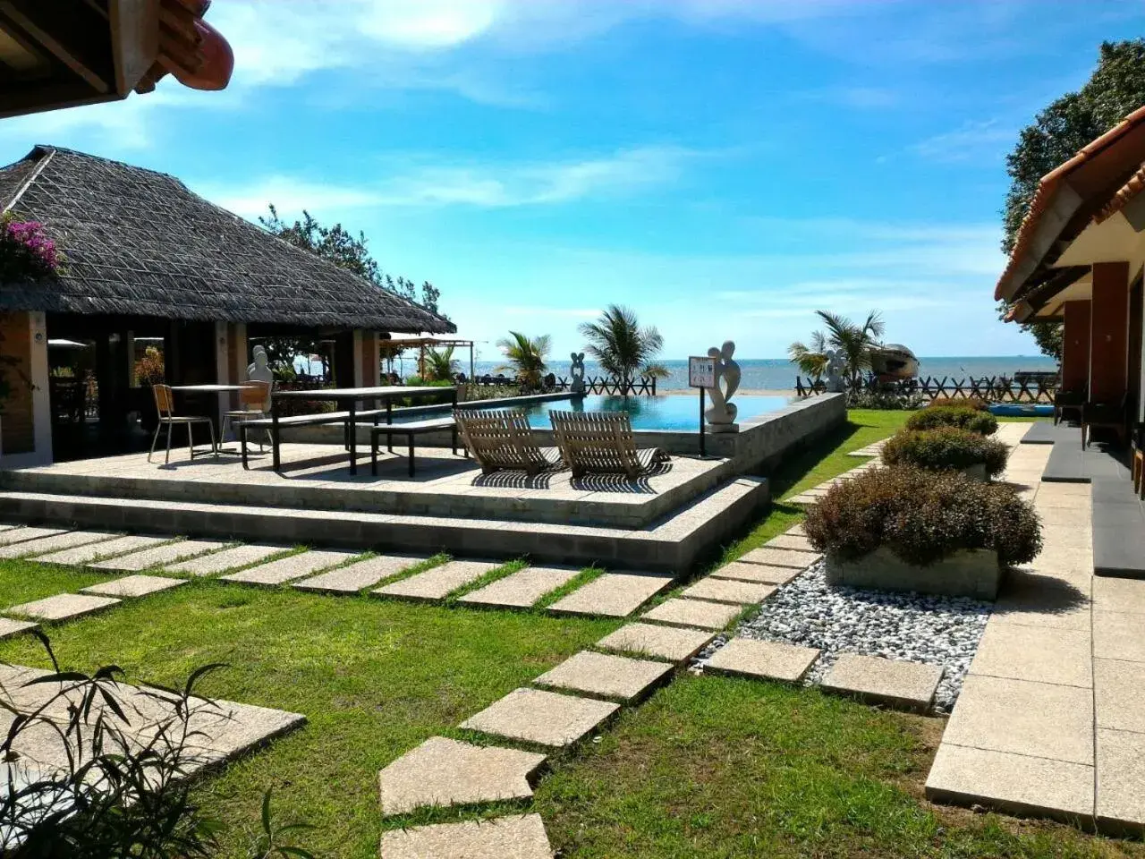 Jepara Marina Beach Bungalows Jepara Marina Beach Bungalows
