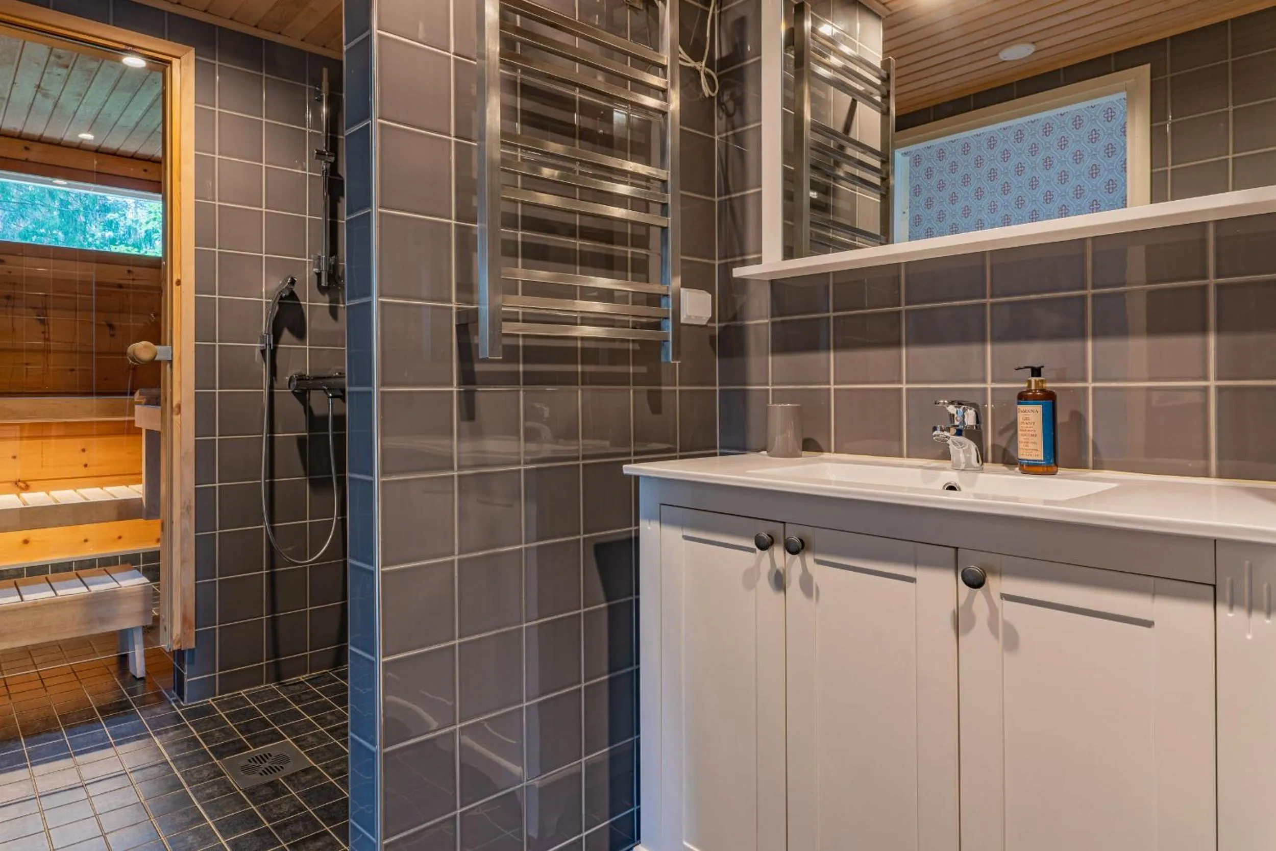 Shower in Saimaa Life Apartments