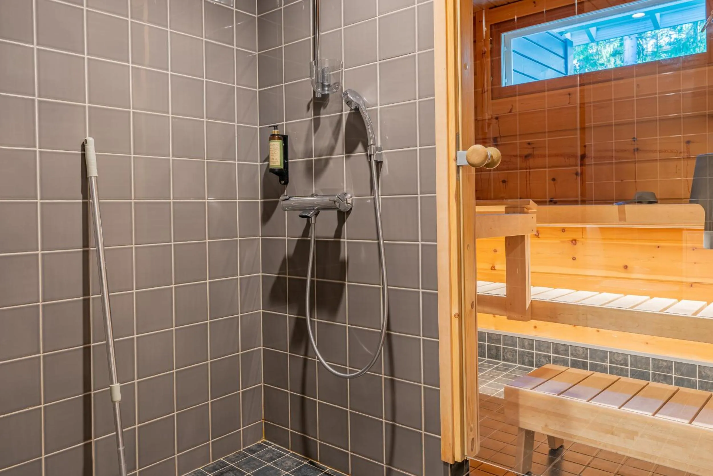 Shower in Saimaa Life Apartments