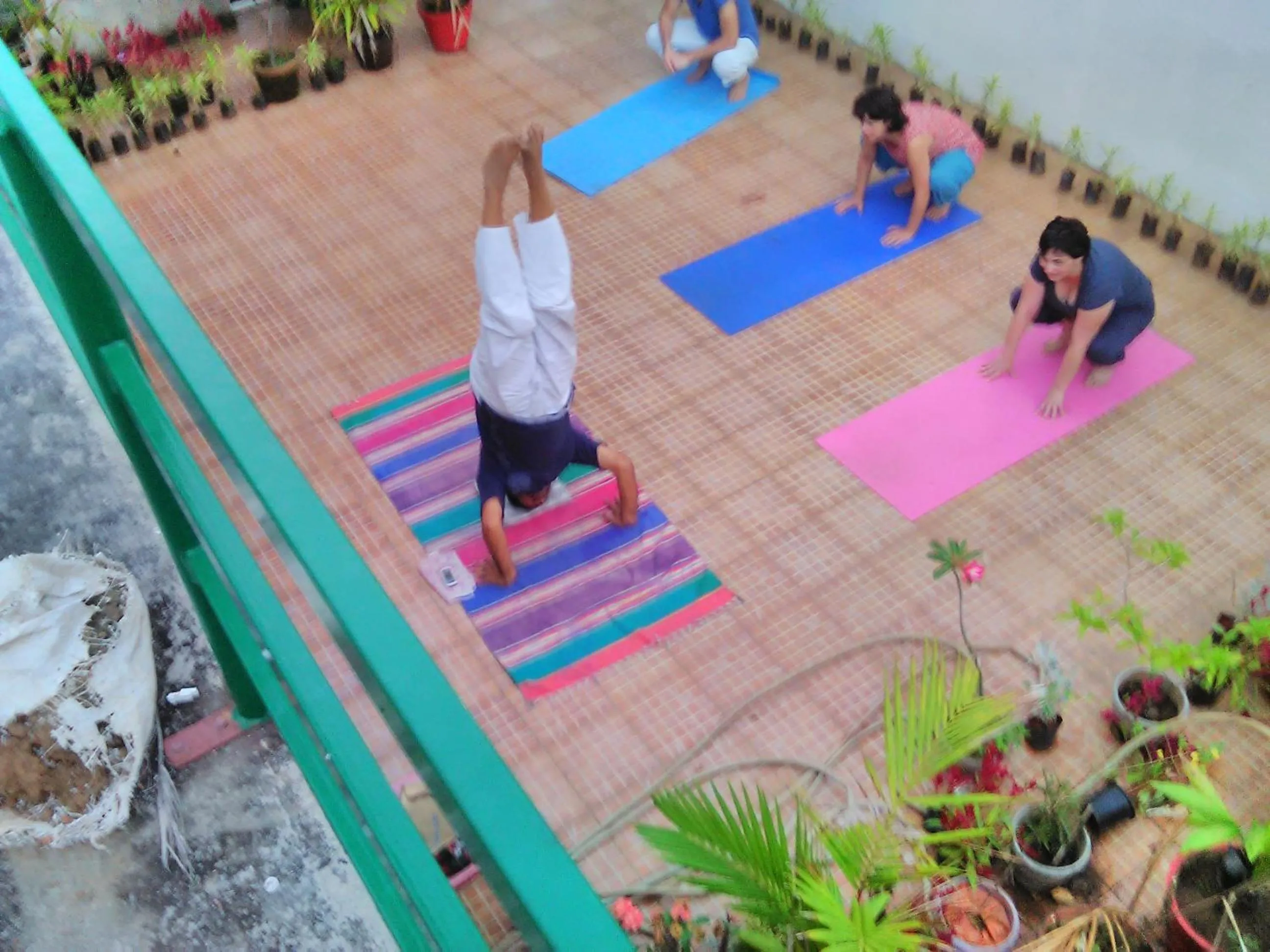 group of guests in Jojies Homestay Fortkochi
