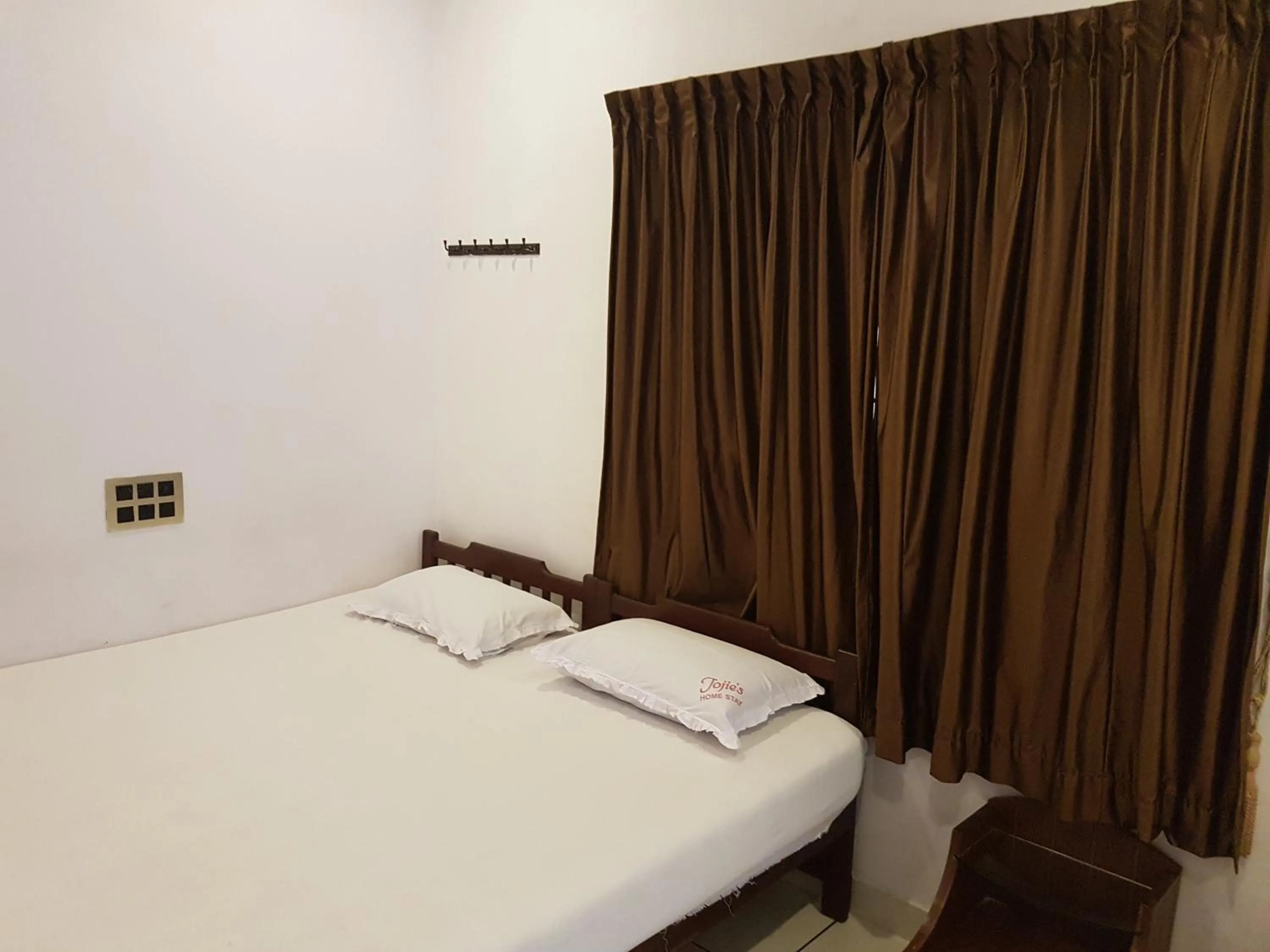 Bedroom, Bed in Jojies Homestay Fortkochi