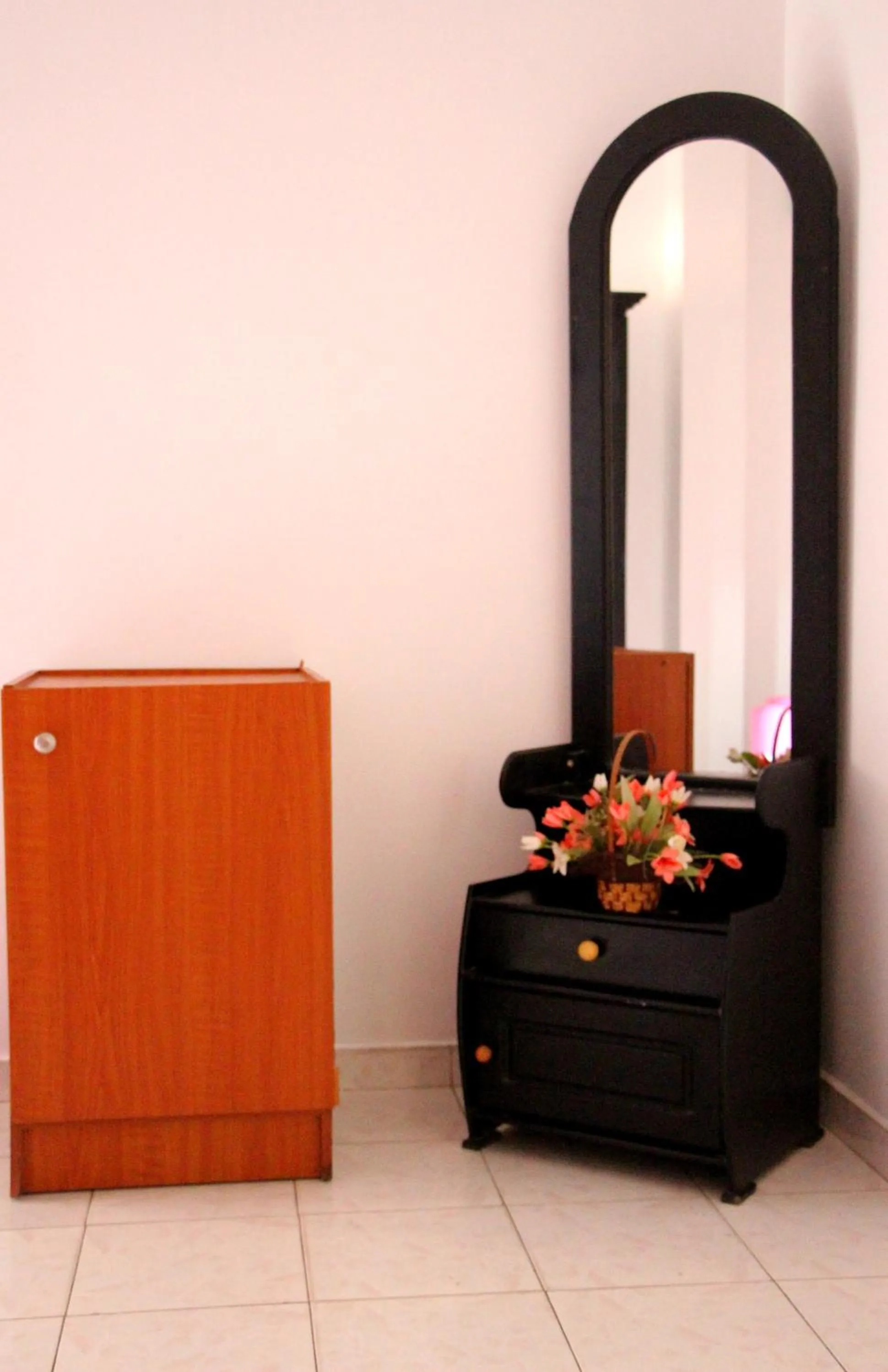 Area and facilities in Holiday Guest Inn