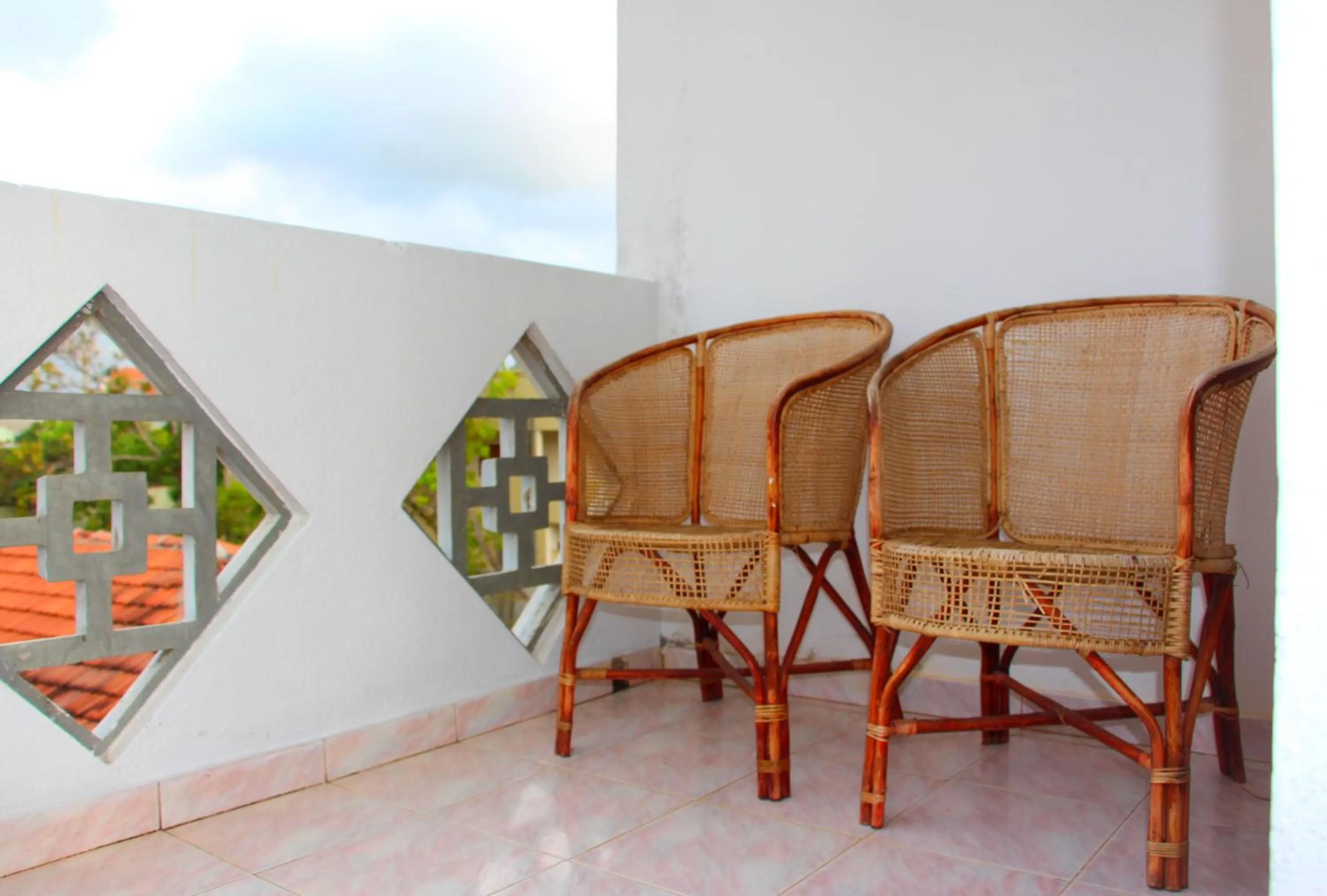 Property building in Holiday Guest Inn