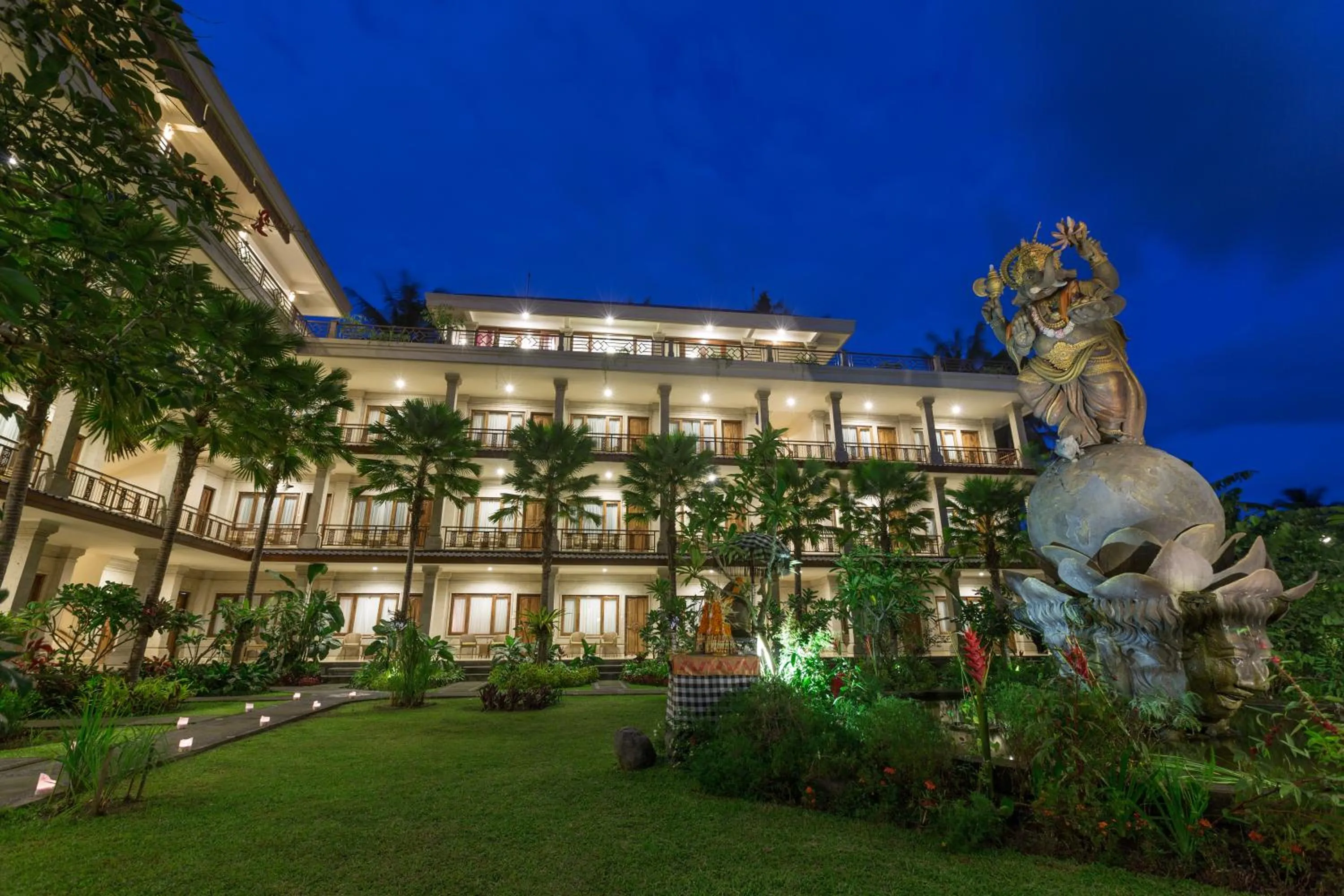 Property building in Om Ham Retreat and Resort