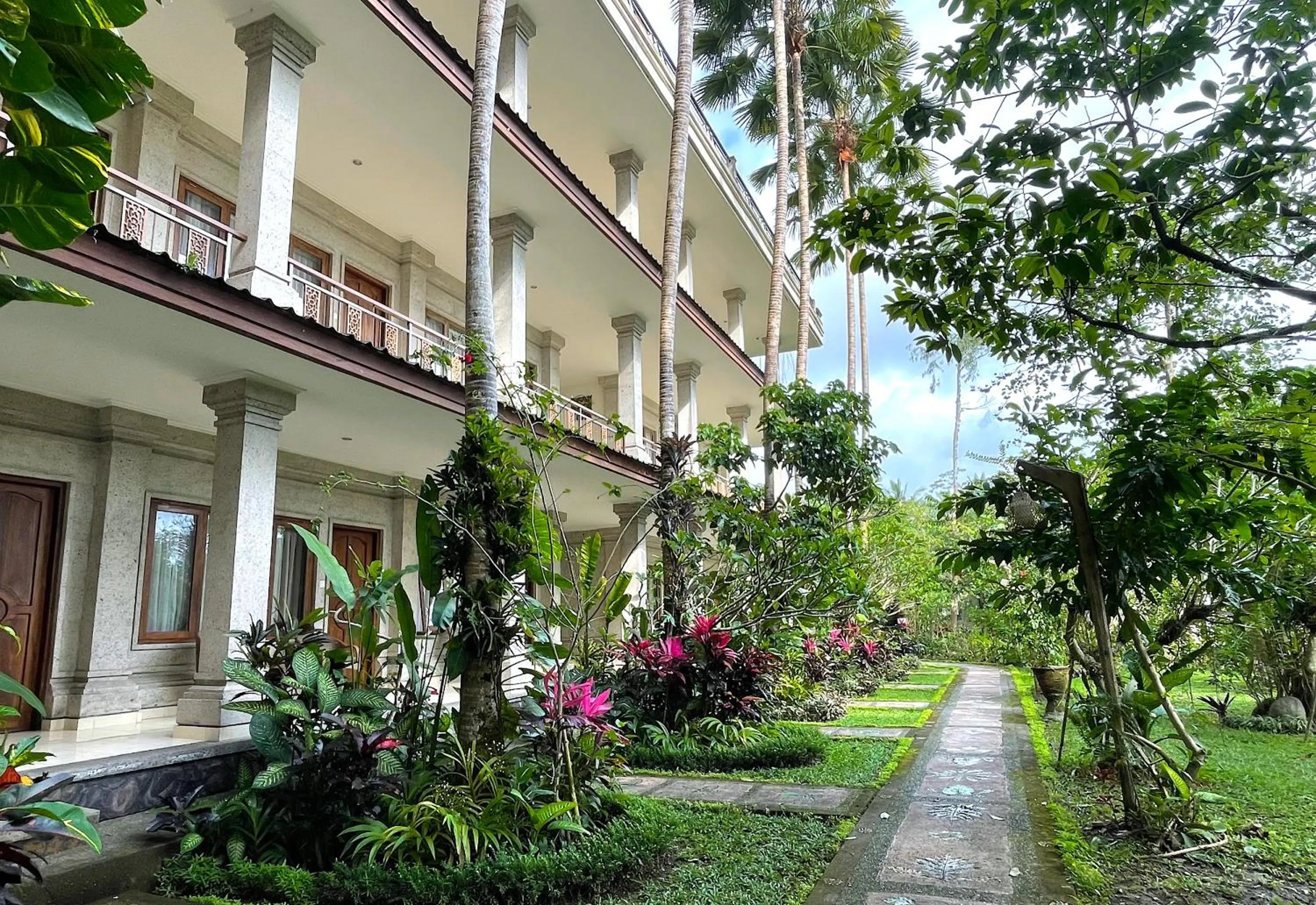 Property building in Om Ham Retreat and Resort