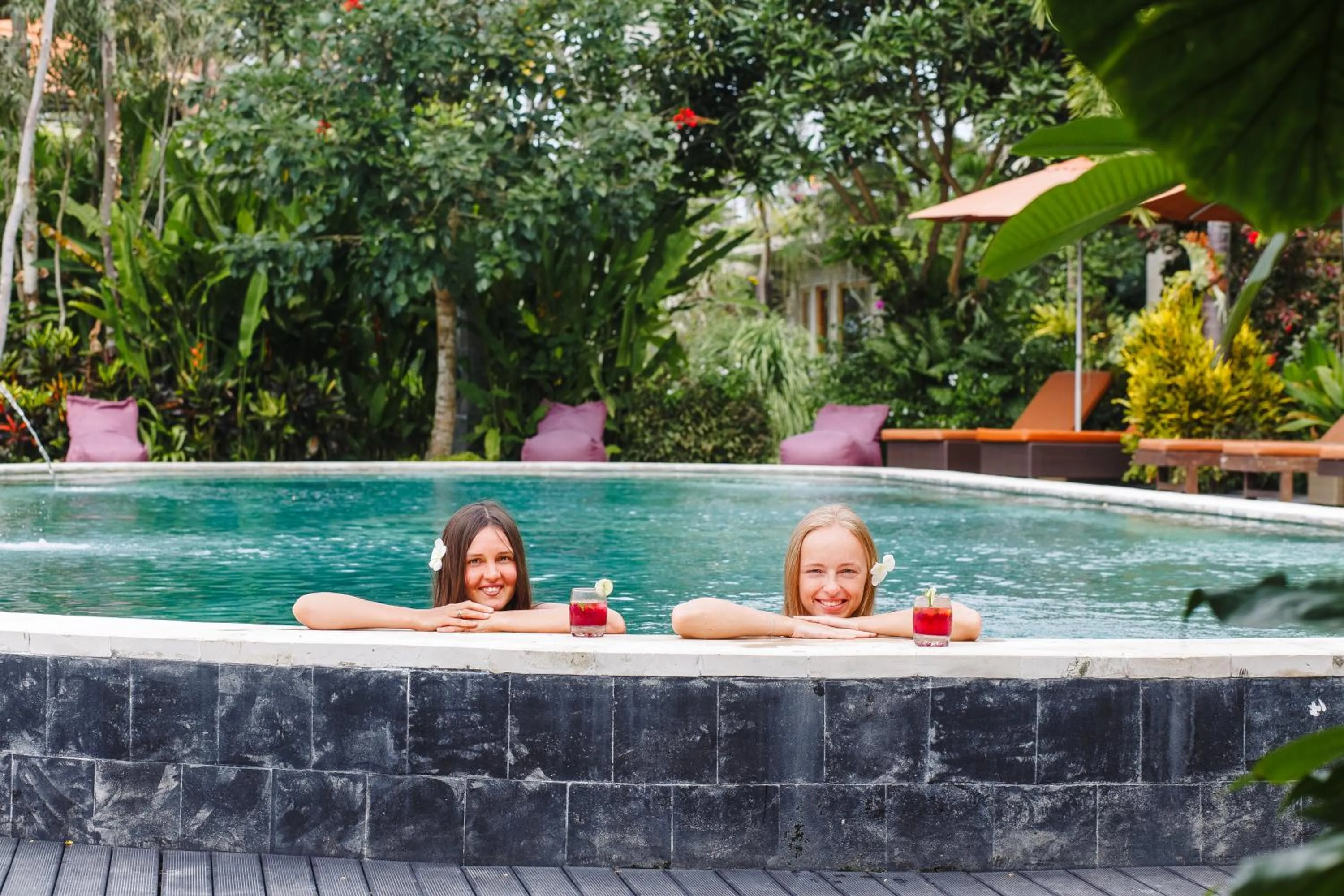 Swimming pool in Om Ham Retreat and Resort
