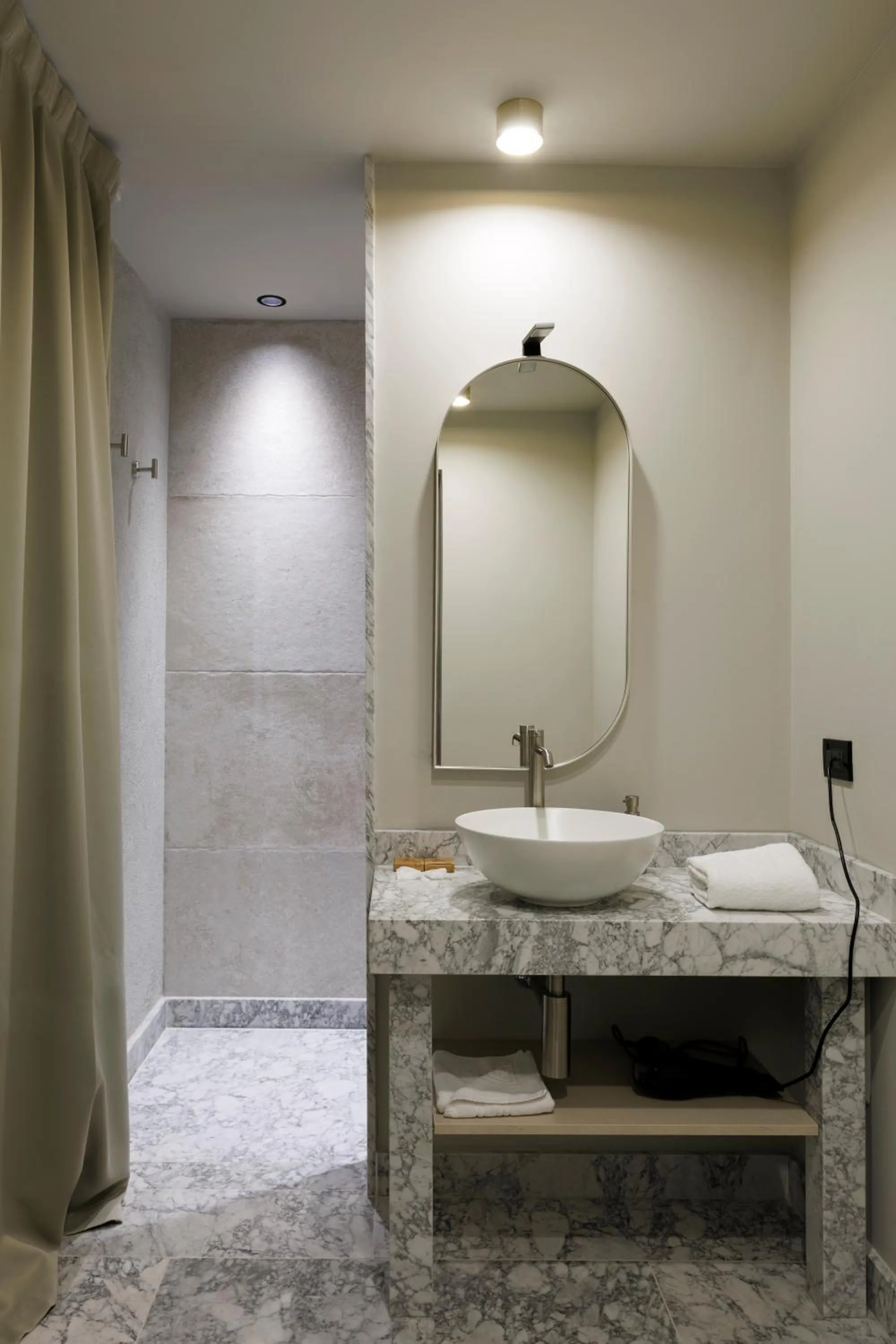 Standard Queen Room in Palazzo Bellezia Luxury Suites & Spa