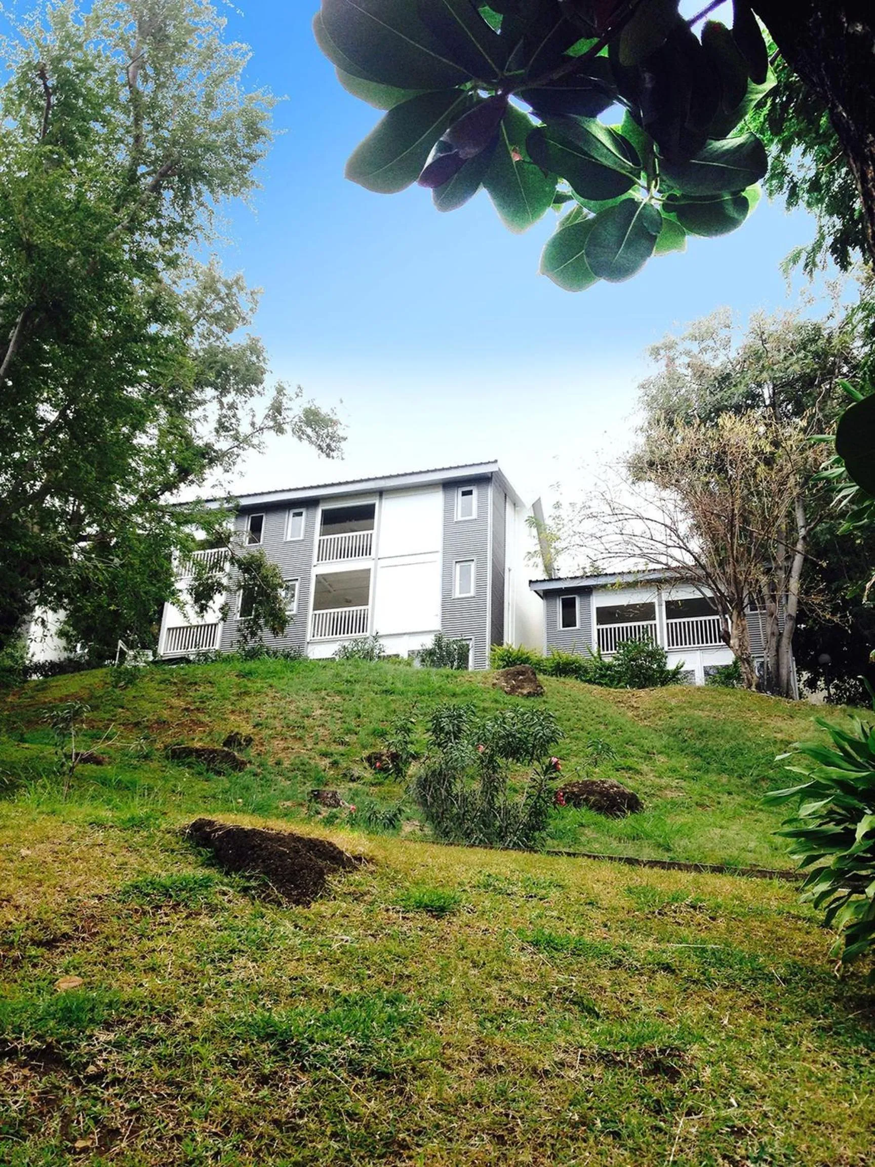 Facade/entrance in Les Aigrettes