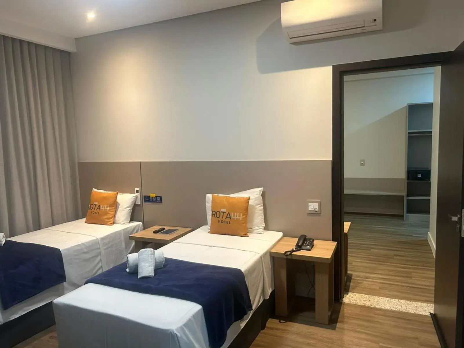 Standard Quadruple Room in Rota 44 Hotel Standard Quadruple Room in Rota 44 Hotel