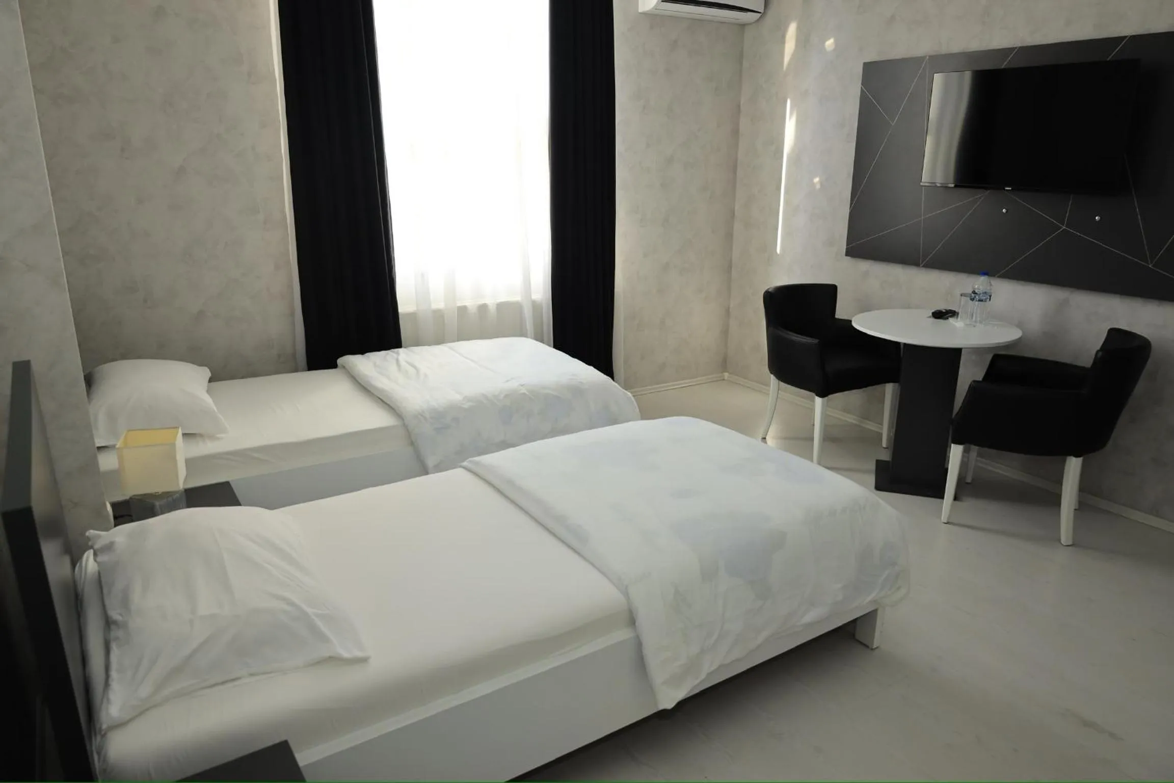 Photo of the whole room, Bed in Hotel Antika