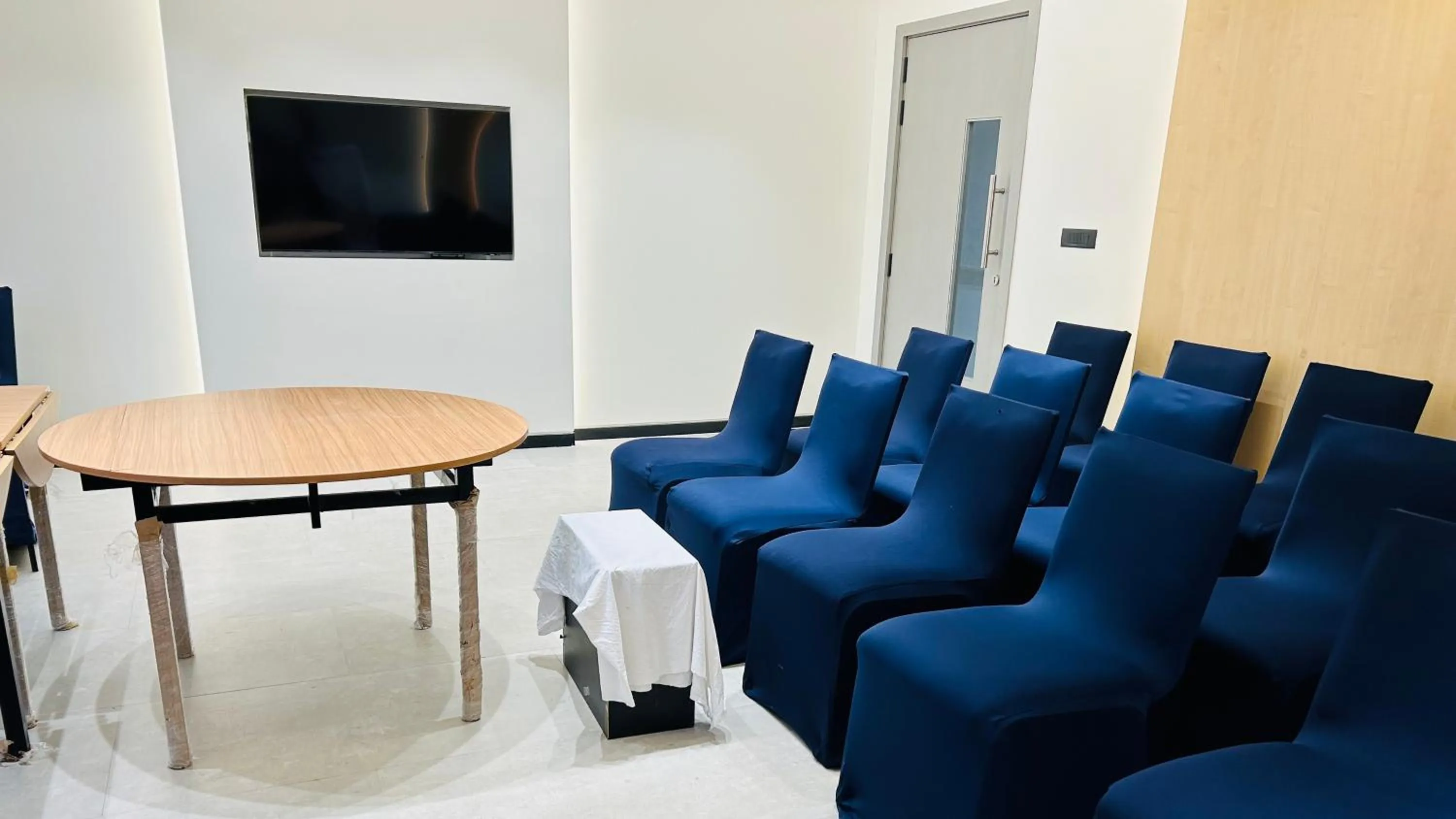 Meeting/conference room in ZIBE Luxe Kakinada by GRT Hotels