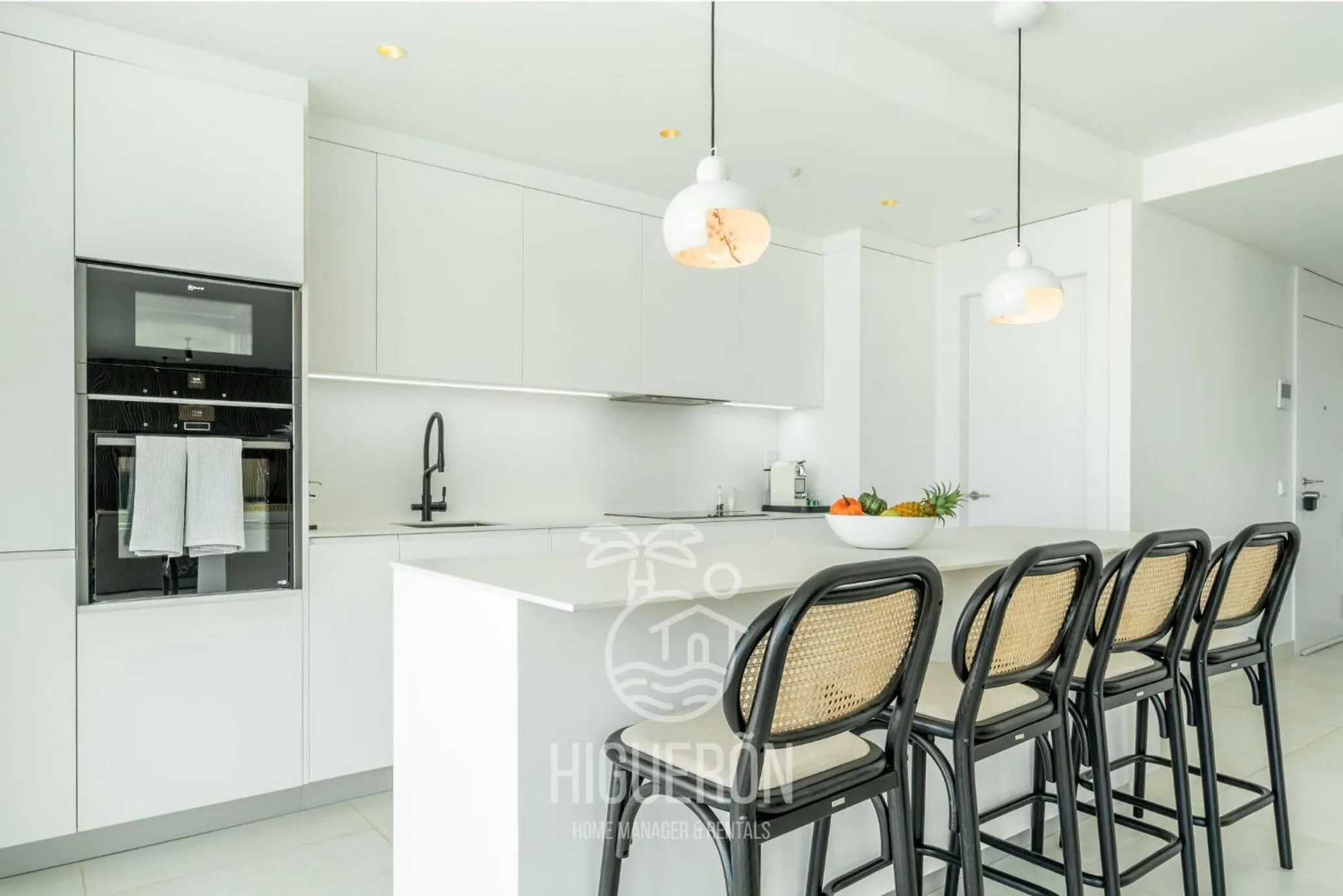 Kitchen or kitchenette in HigueronRentals Casa Leia