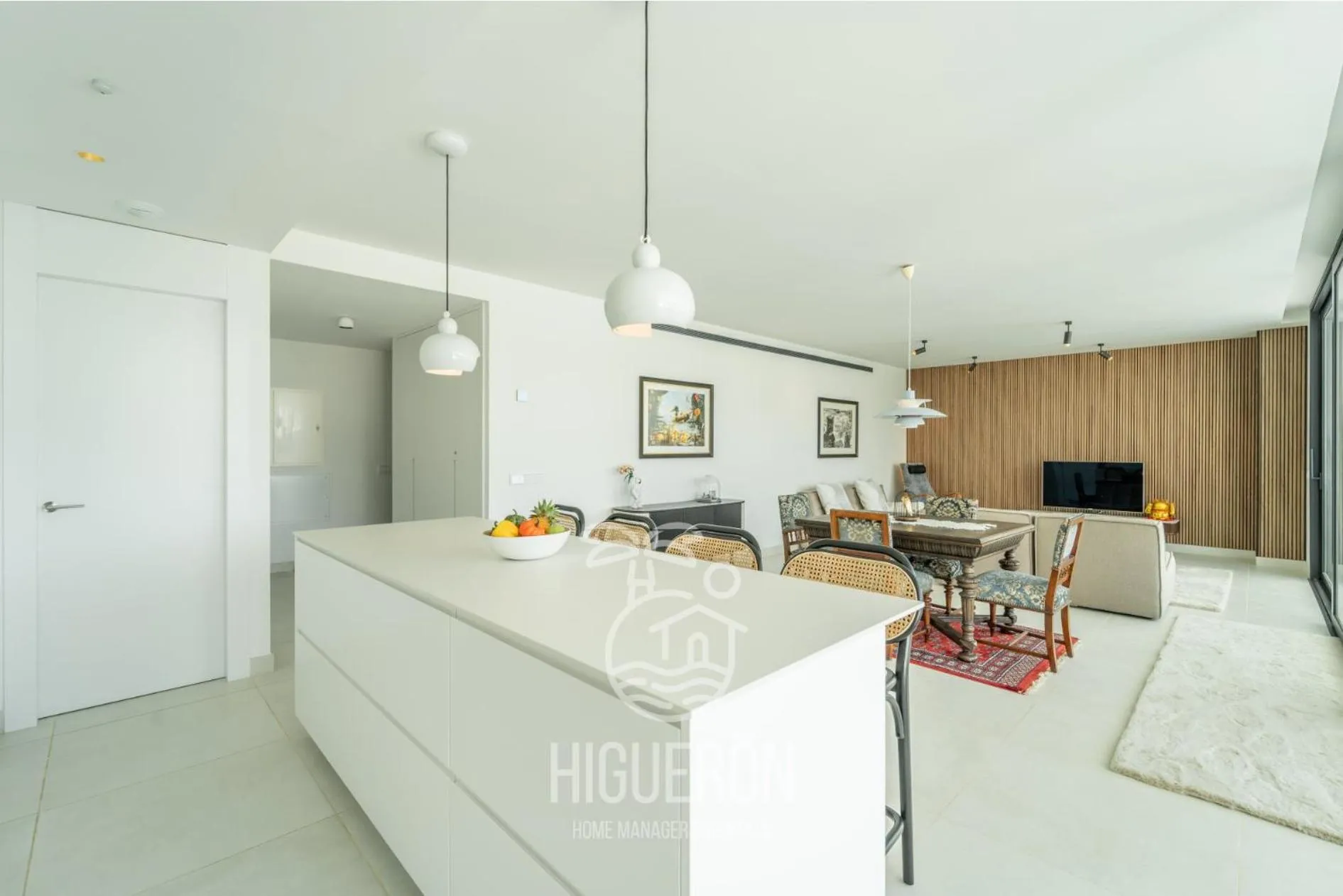 TV and multimedia in HigueronRentals Casa Leia