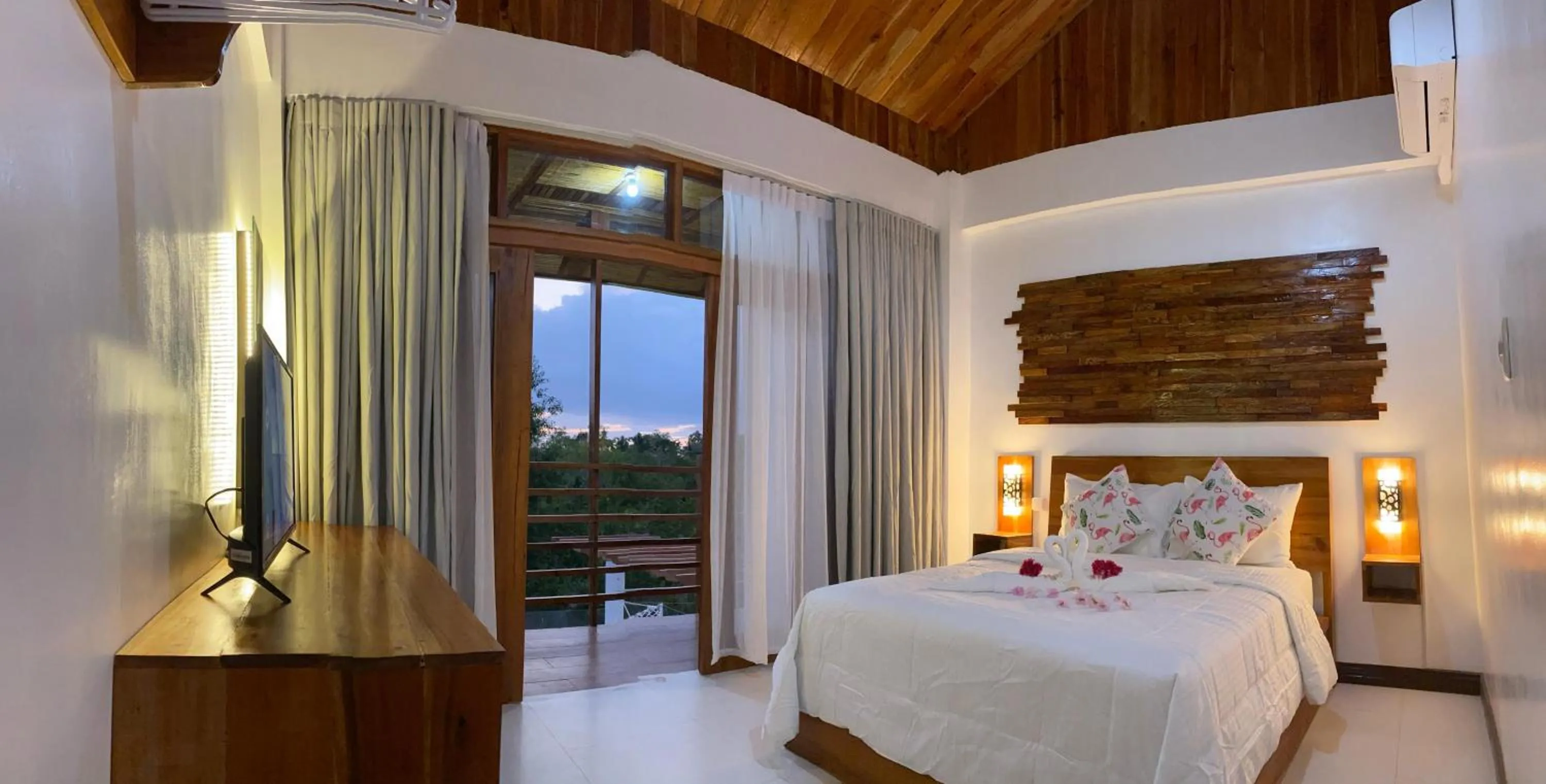 Bed in Ananda Resort