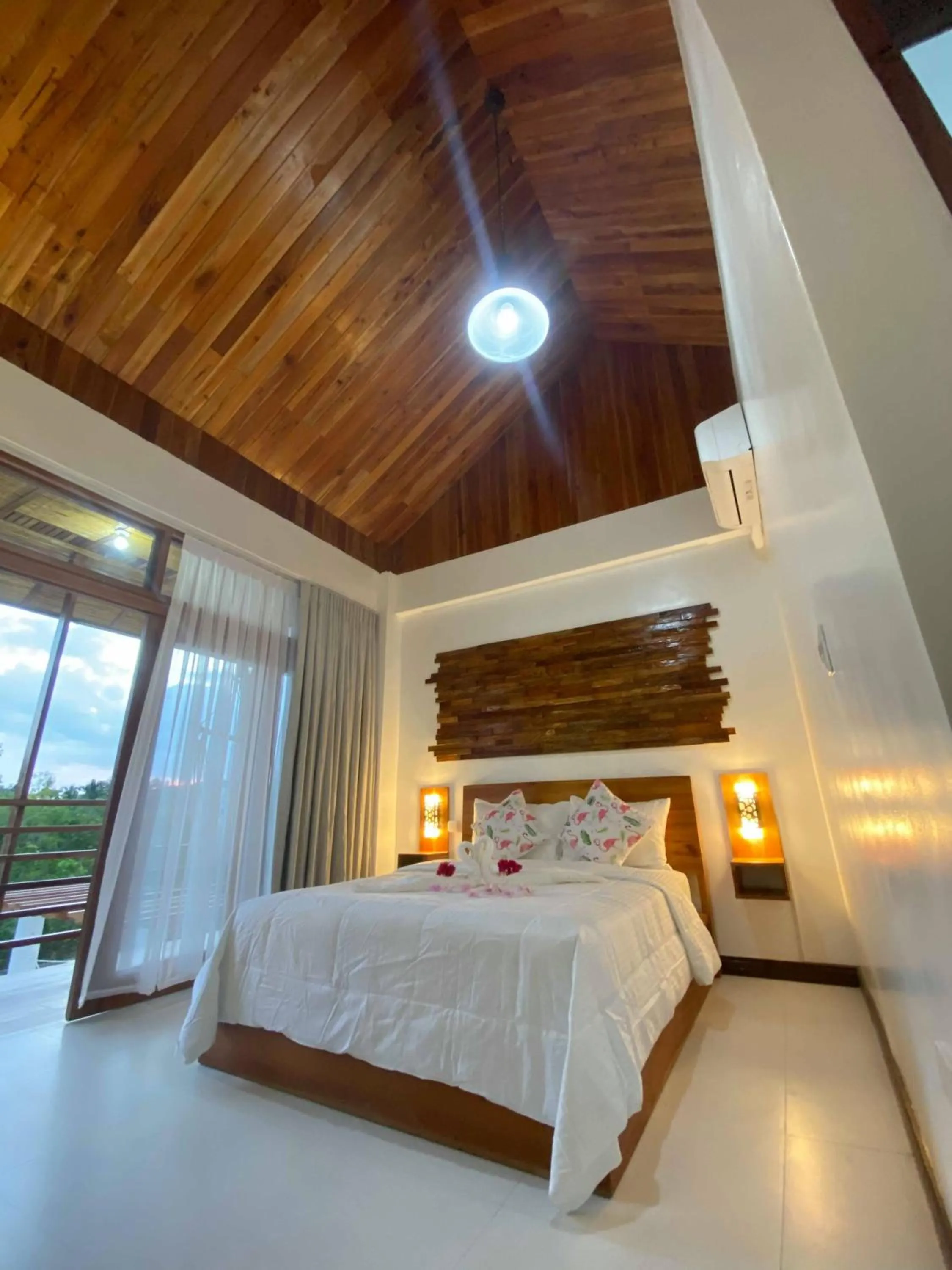Bed in Ananda Resort