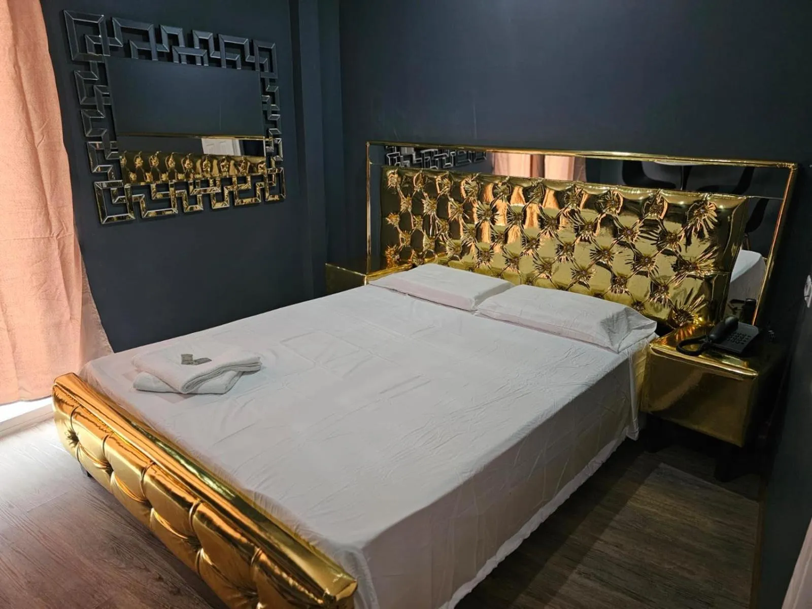 Bedroom, Bed in Hotel Residencial La Malvarrosa