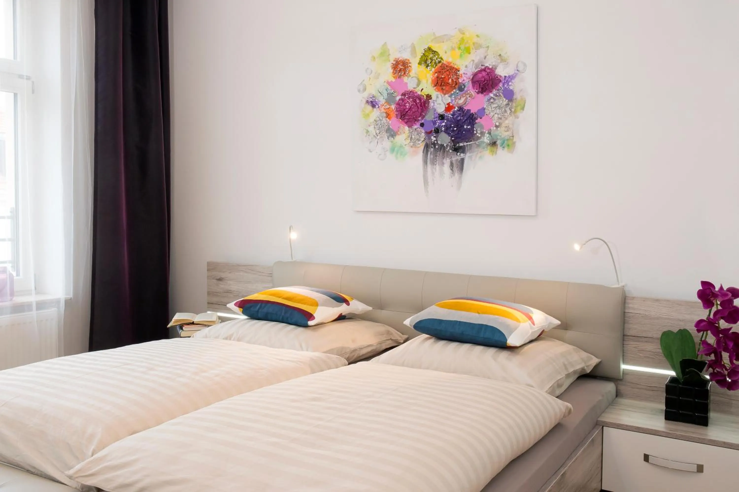 Decorative detail, Bed in Leon Apartments