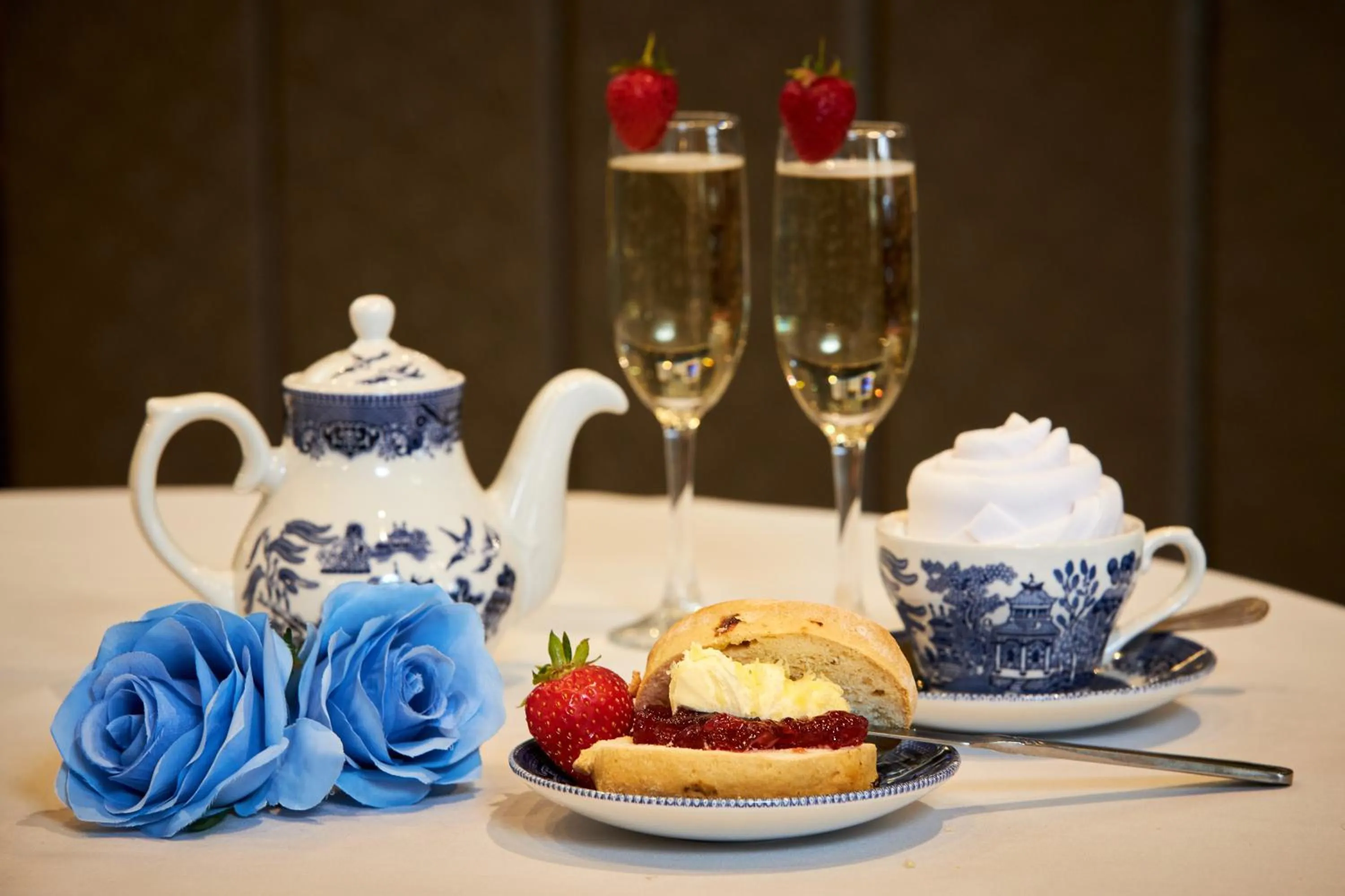 Food and drinks in The Victoria Hotel Manchester by Compass Hospitality