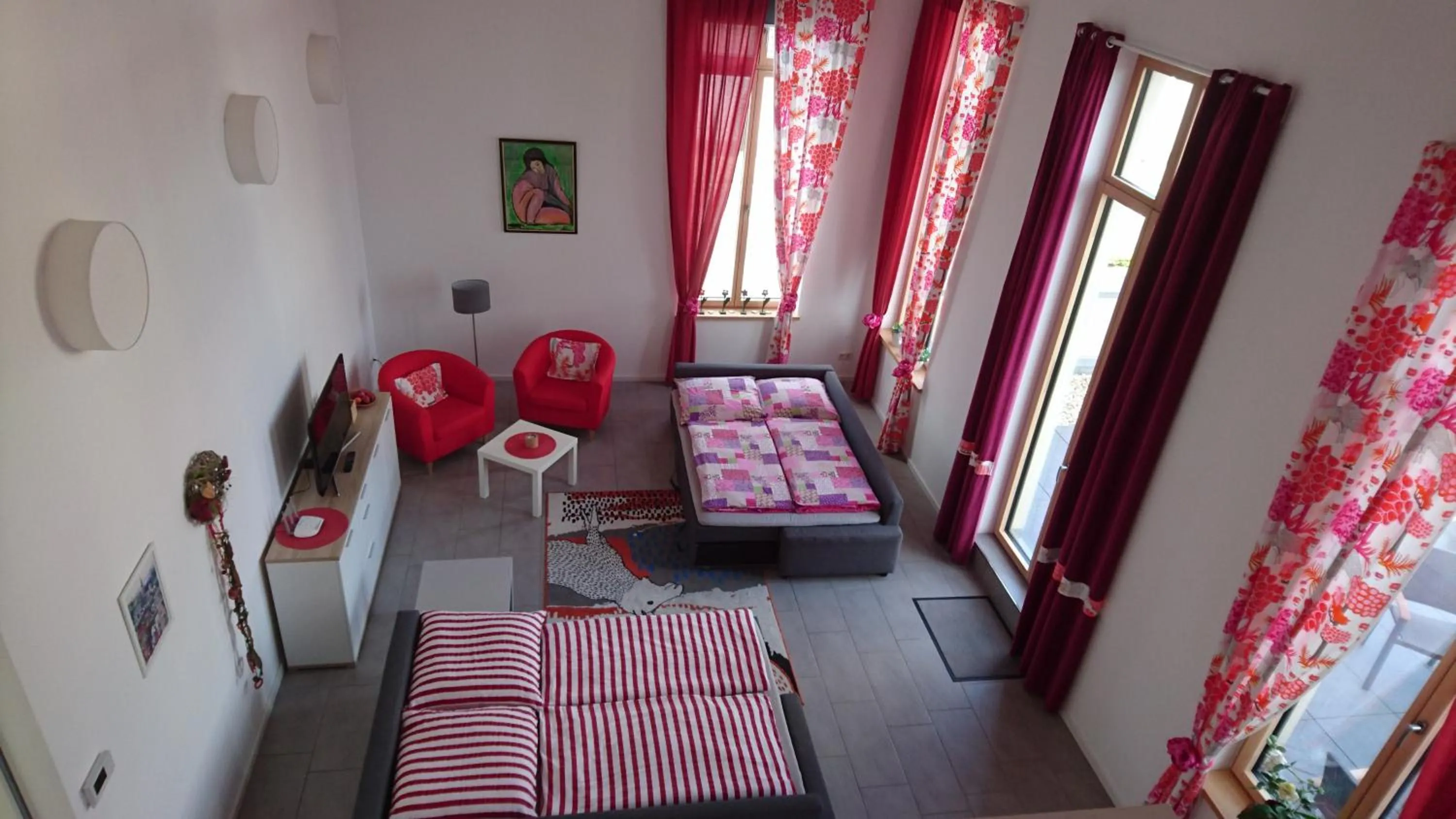 Photo of the whole room in Jordanshof Rot