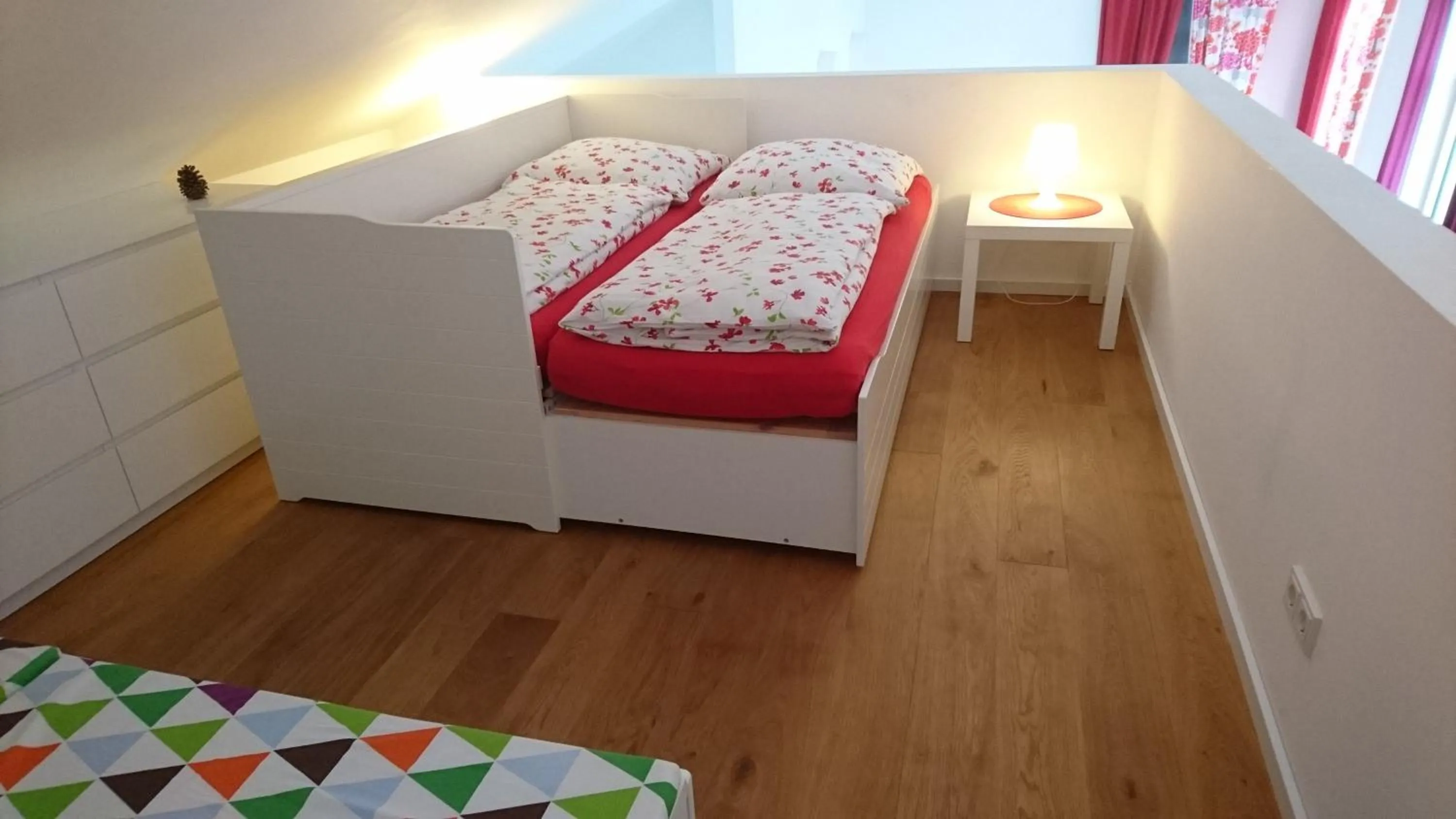 Bed in Jordanshof Rot