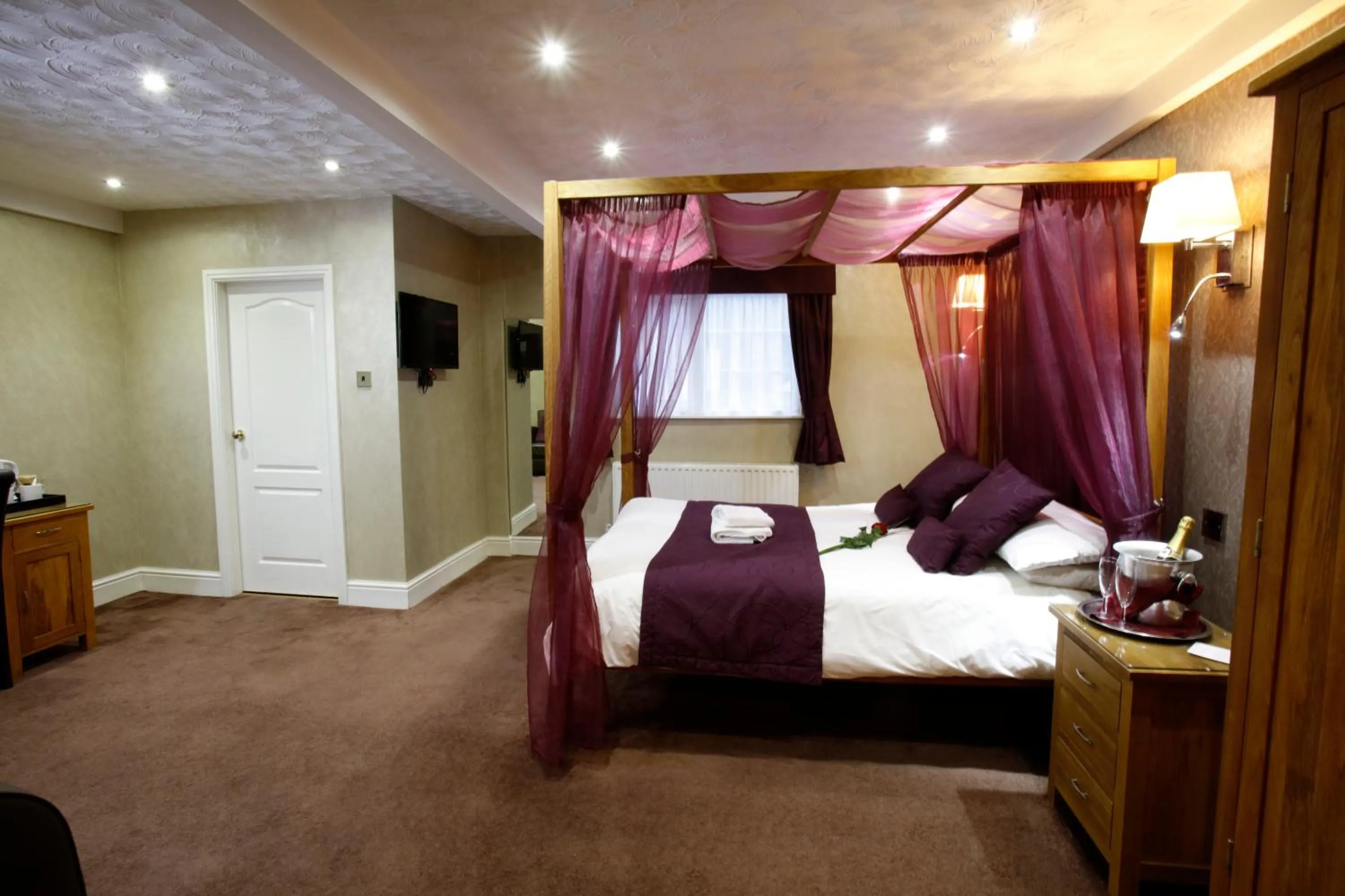 Bedroom, Bed in Bury Ramsbottom Old Mill Hotel and Leisure Club
