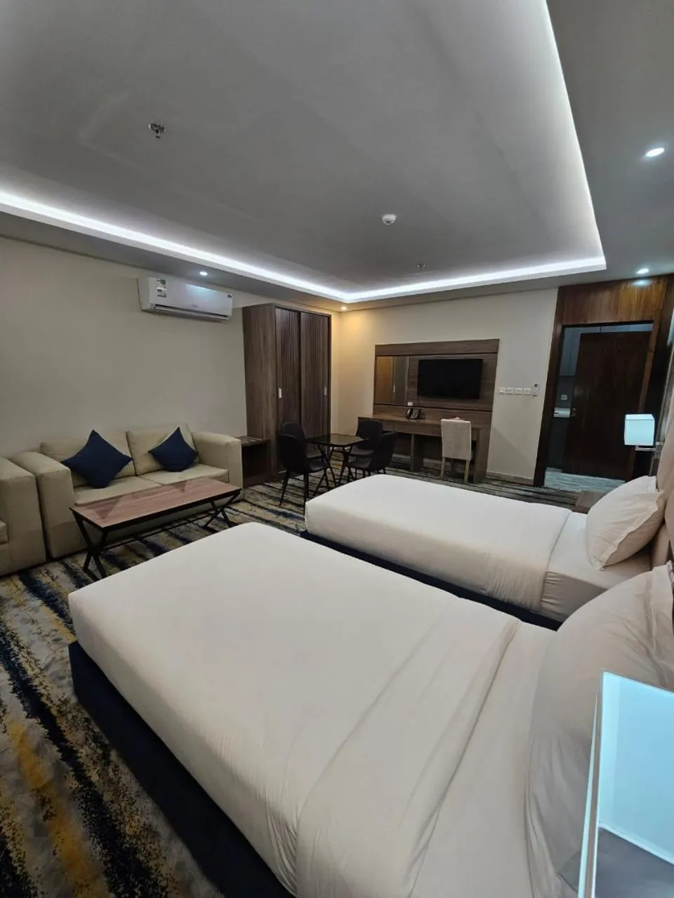 Bed in Emmar Al Dyar