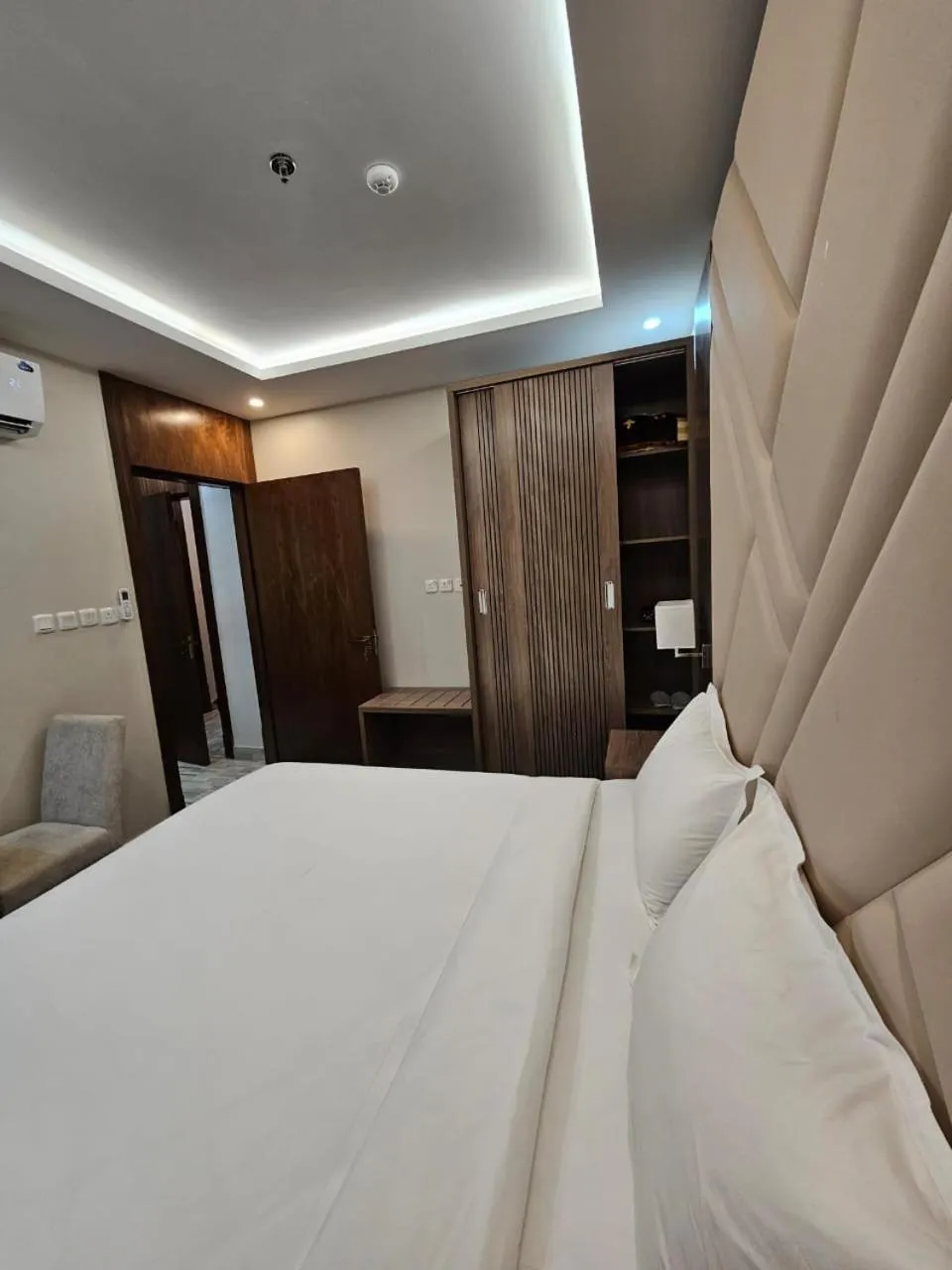 Bed in Emmar Al Dyar