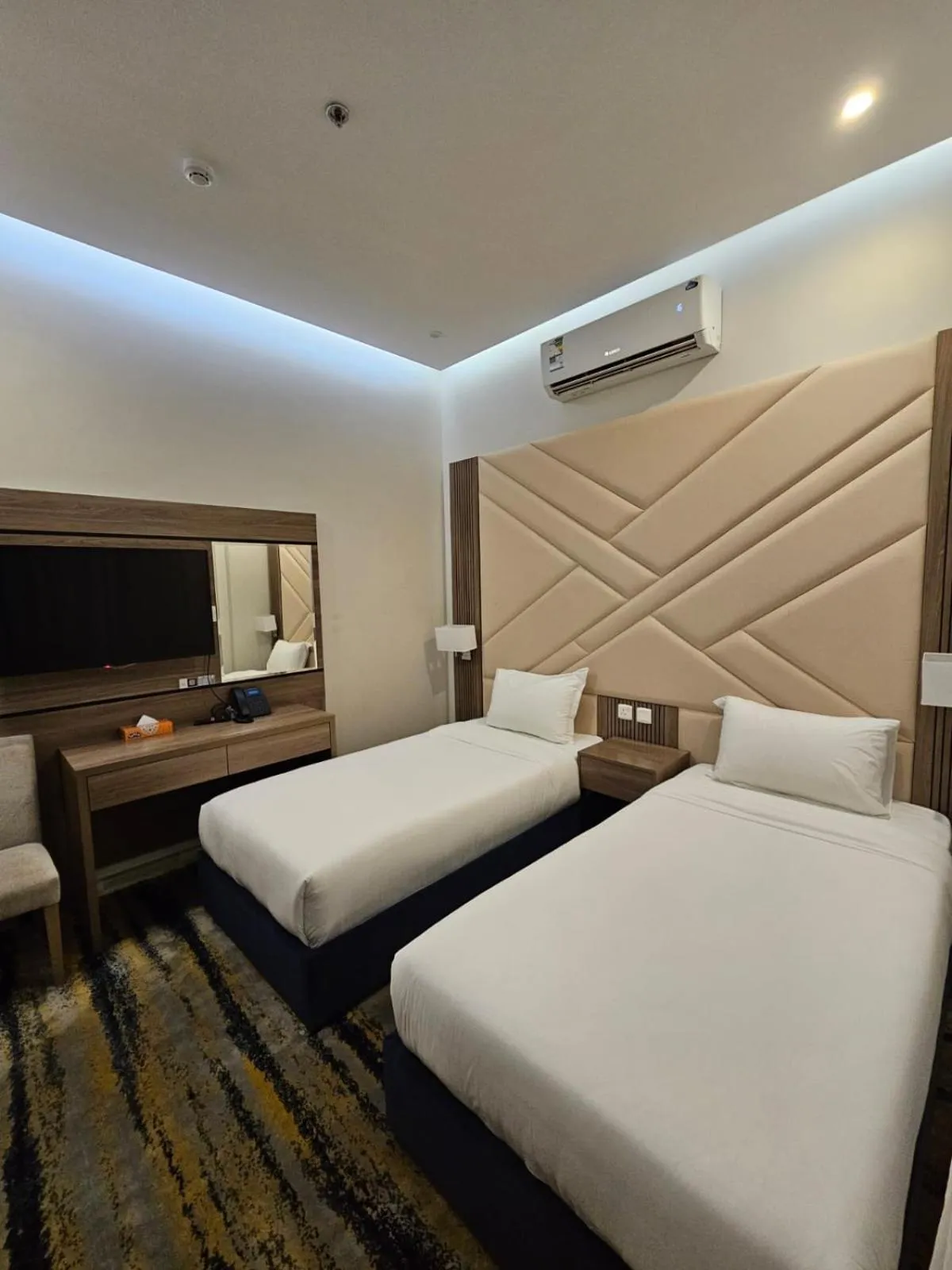 Bed in Emmar Al Dyar