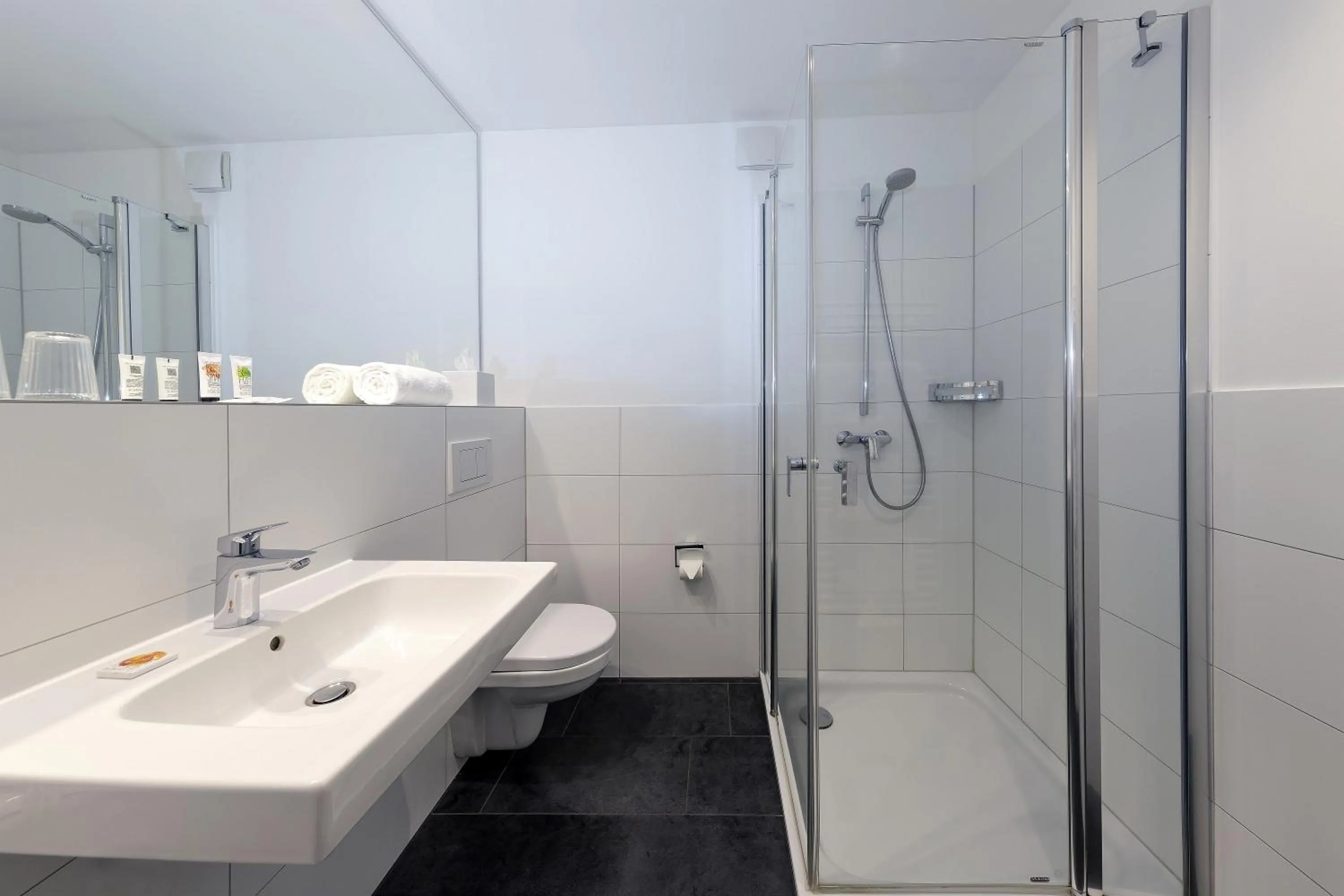 Bathroom in Beach Hotel California