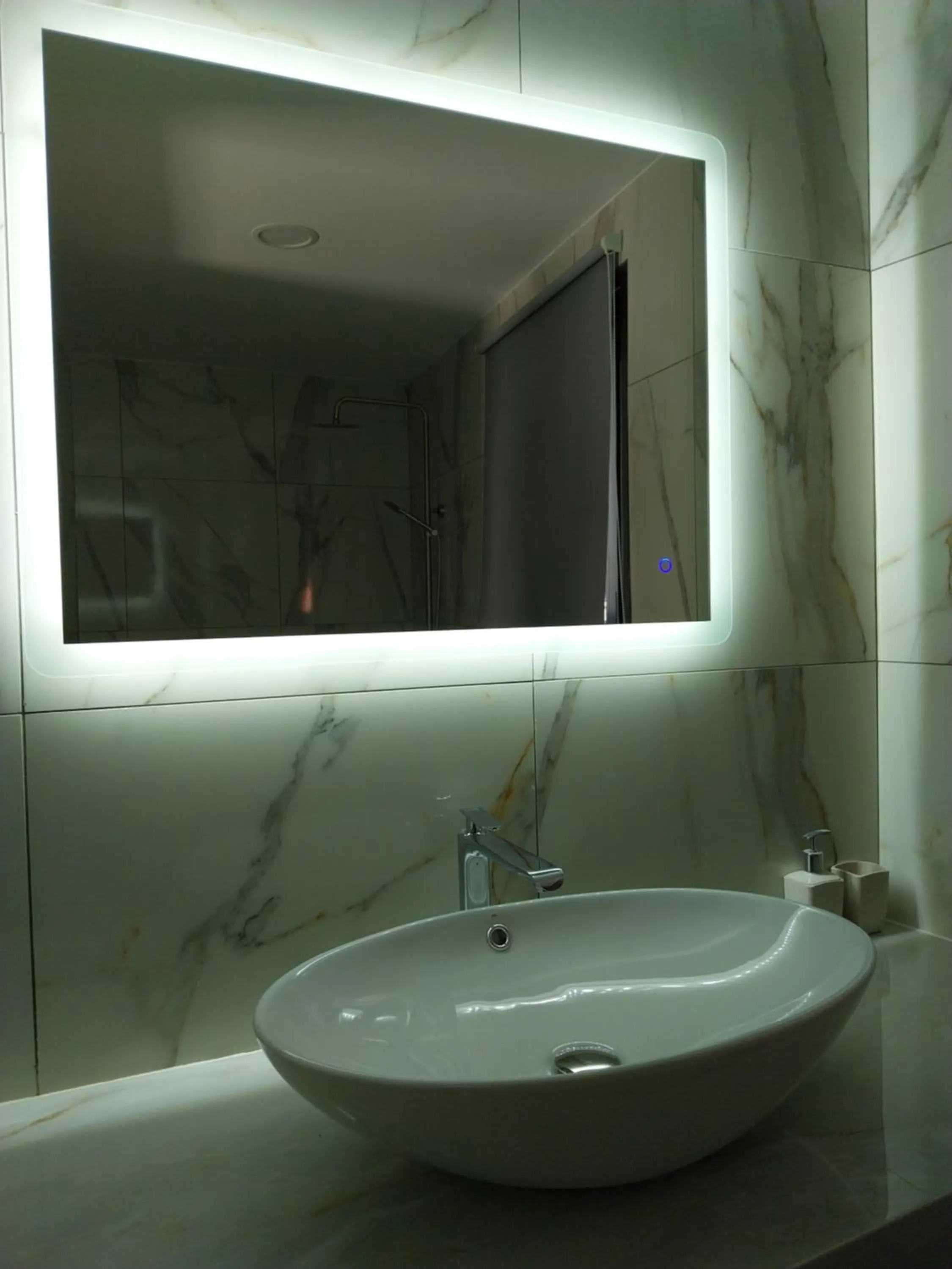 Bathroom in Euphoria ComplexB