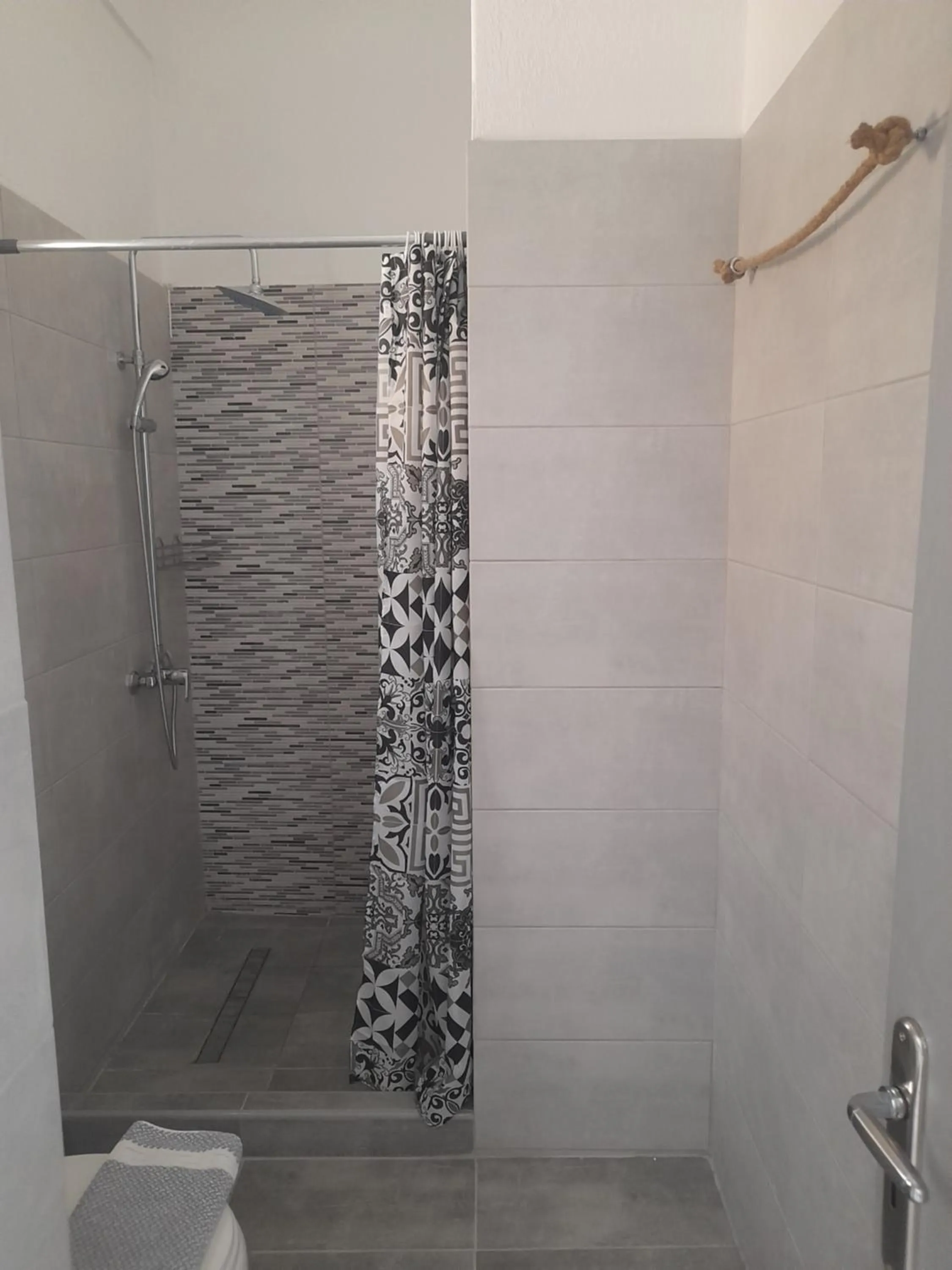 Bathroom in Euphoria ComplexB