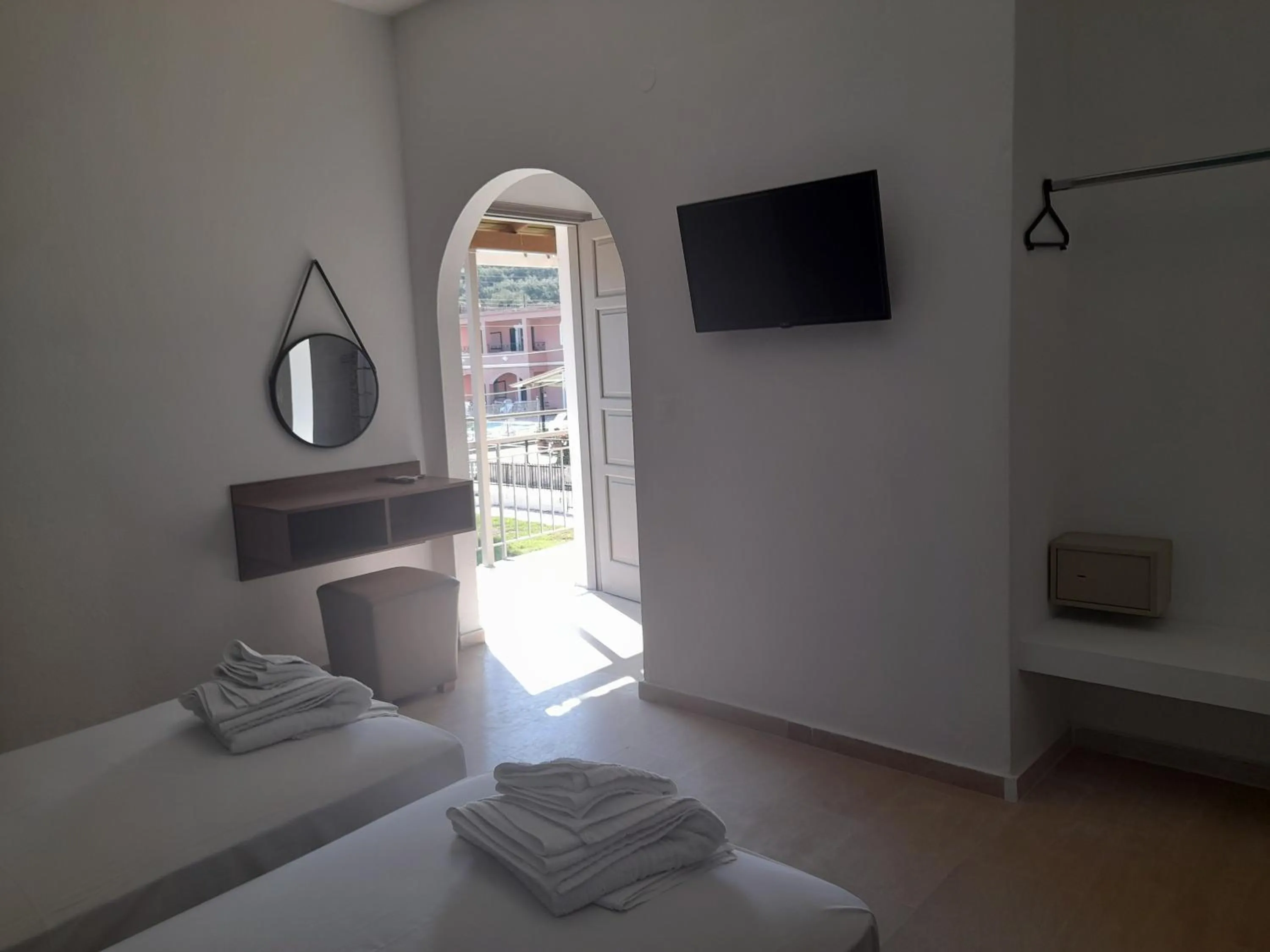 Bedroom, Bed in Euphoria ComplexB