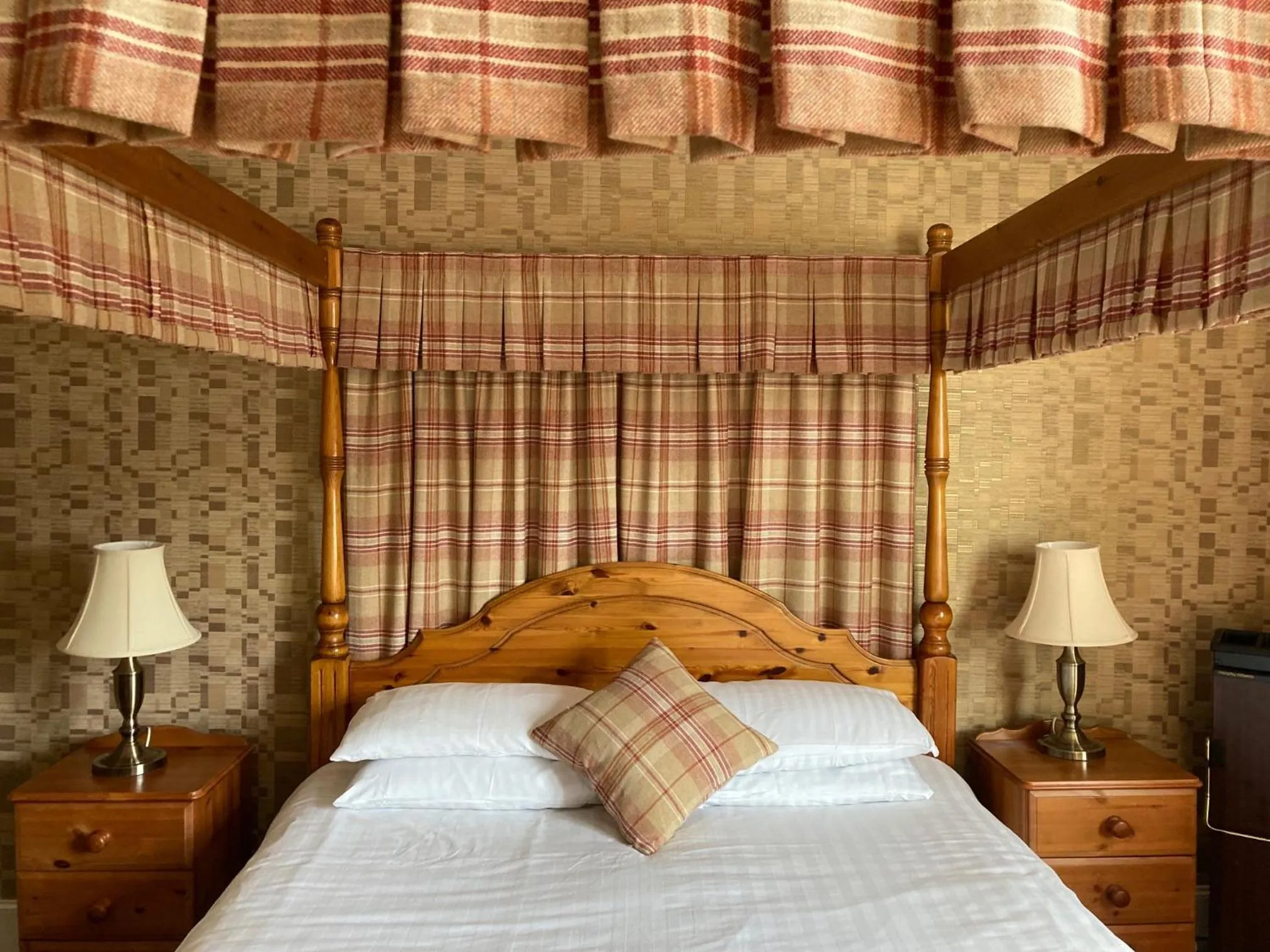 Bedroom, Bed in The Panmure Arms Hotel