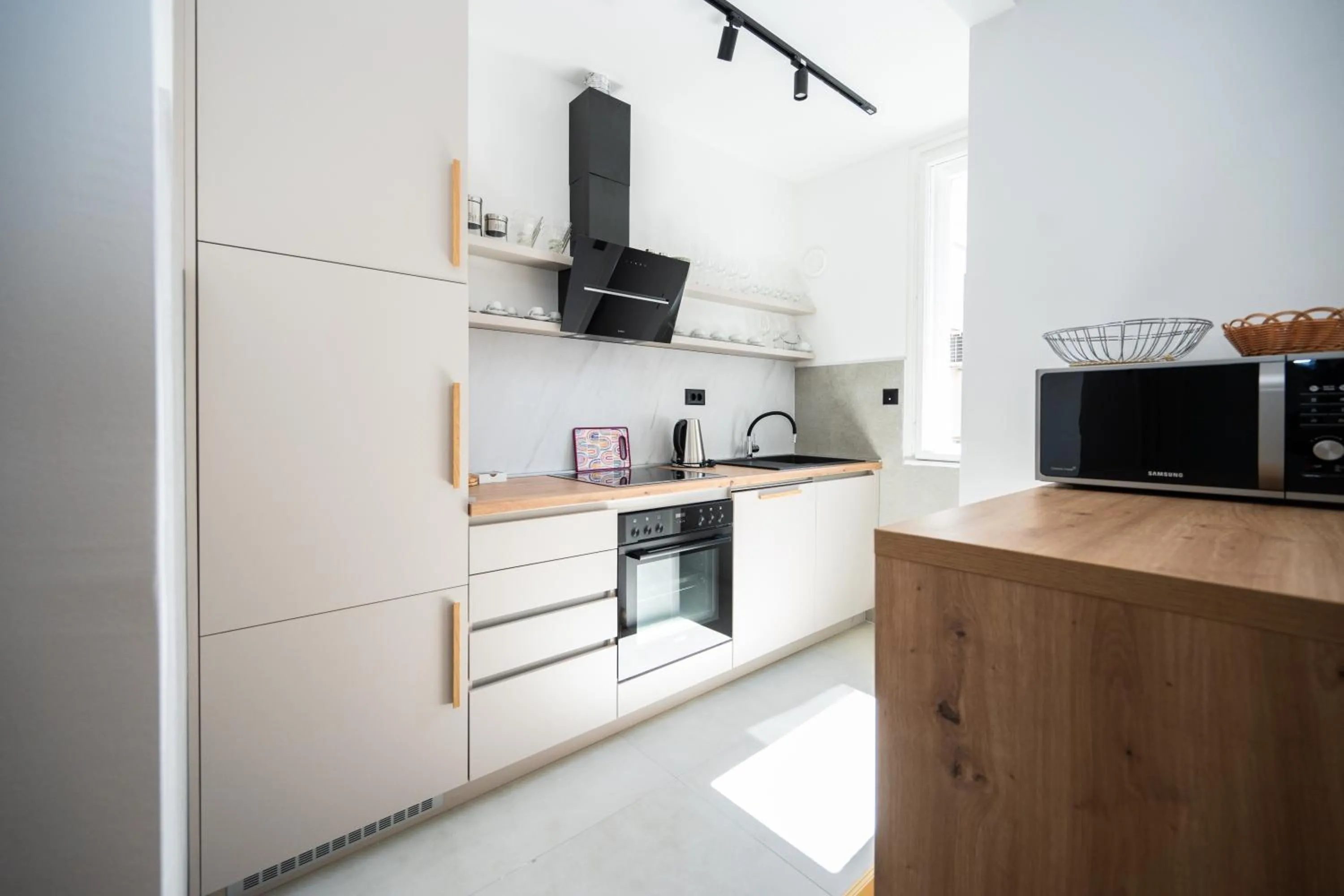 Design 150m2 Three-Bedroom Apartment - Titova Street