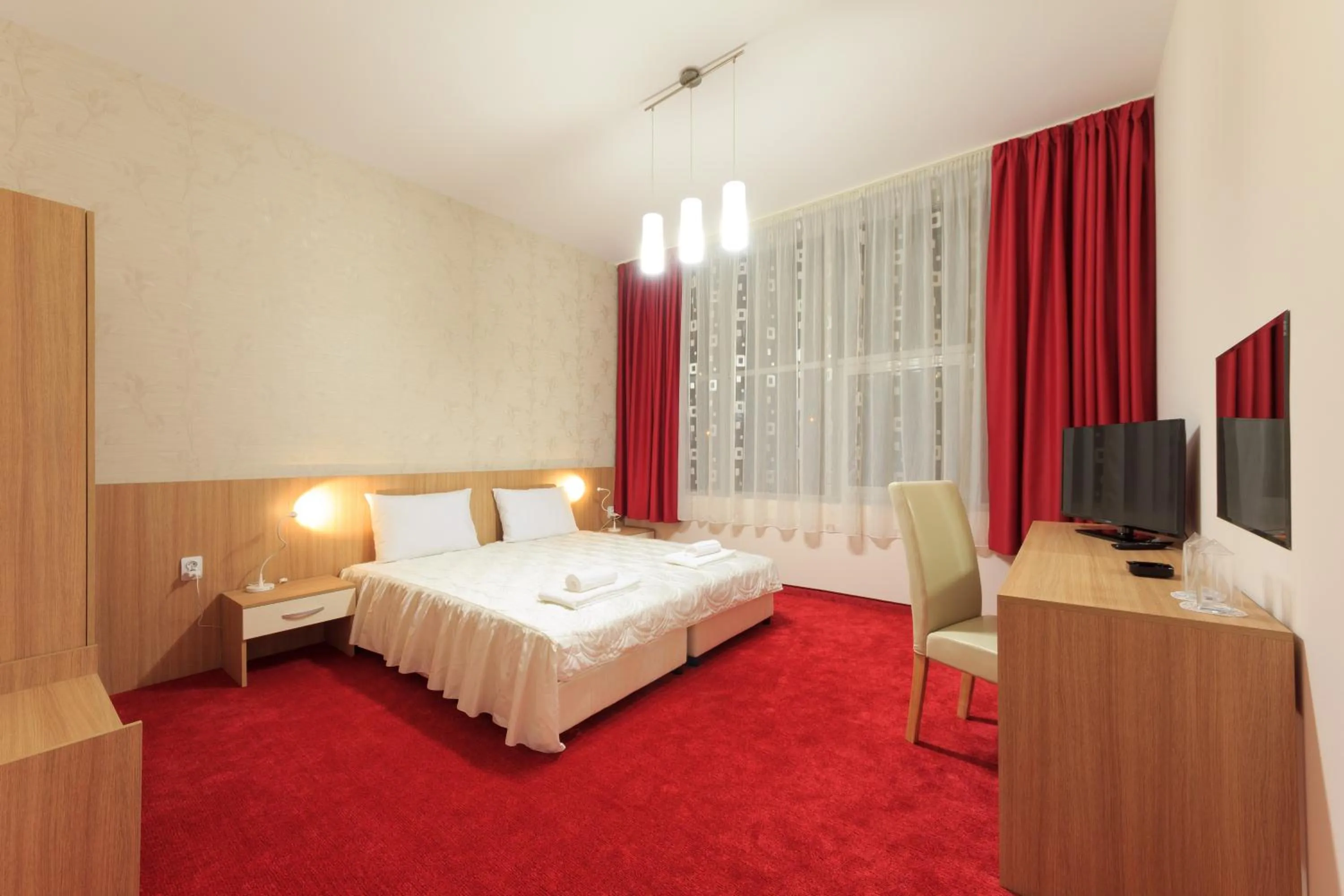 Bedroom, Bed in Sky Hotel