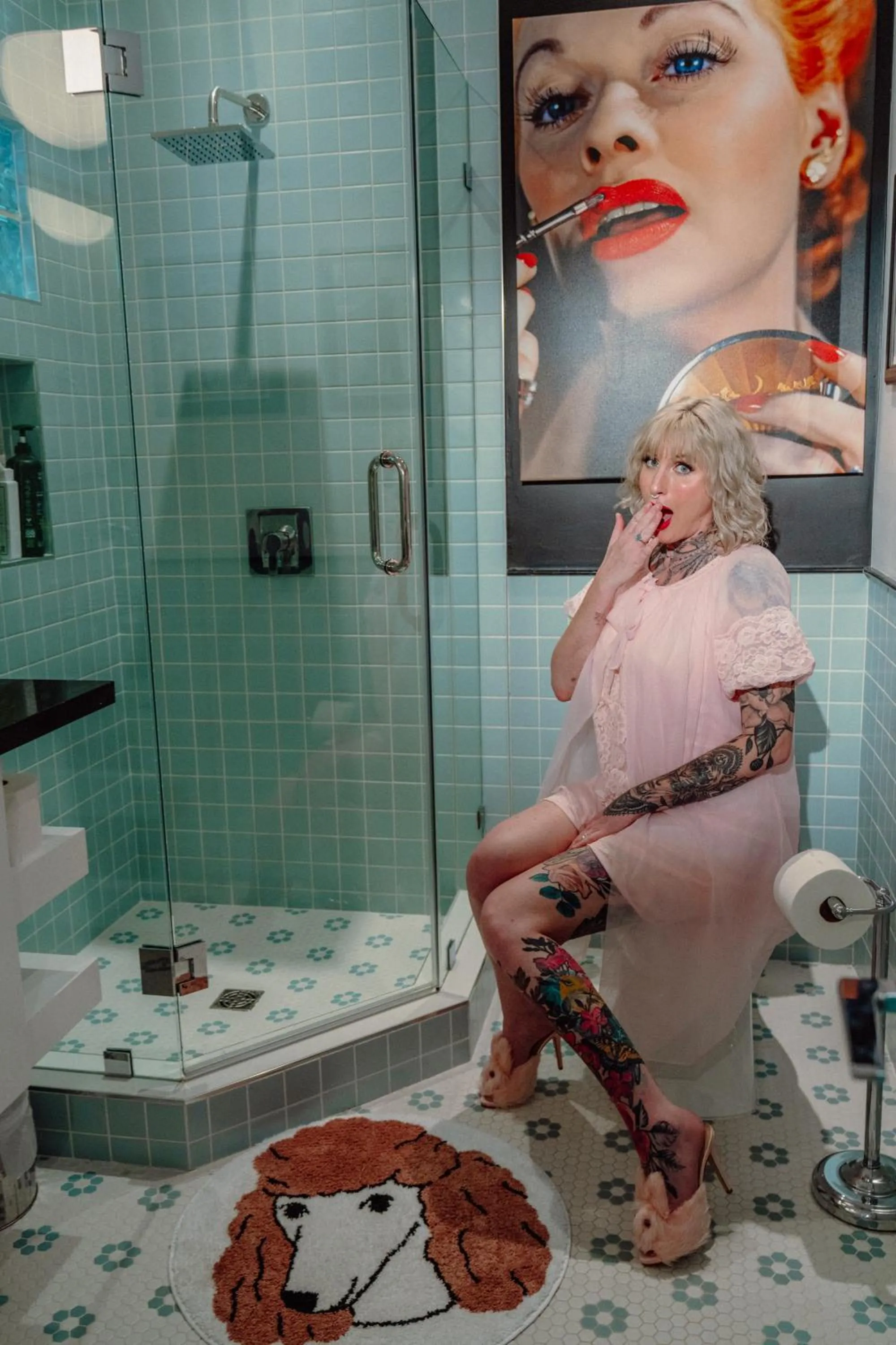 Shower in The Velvet Rope PS