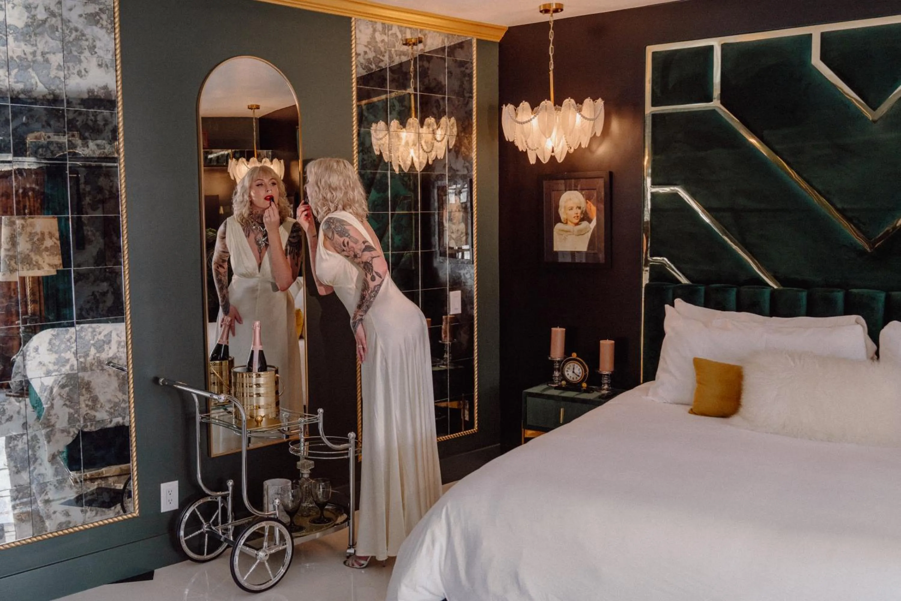 People, Bed in The Velvet Rope PS