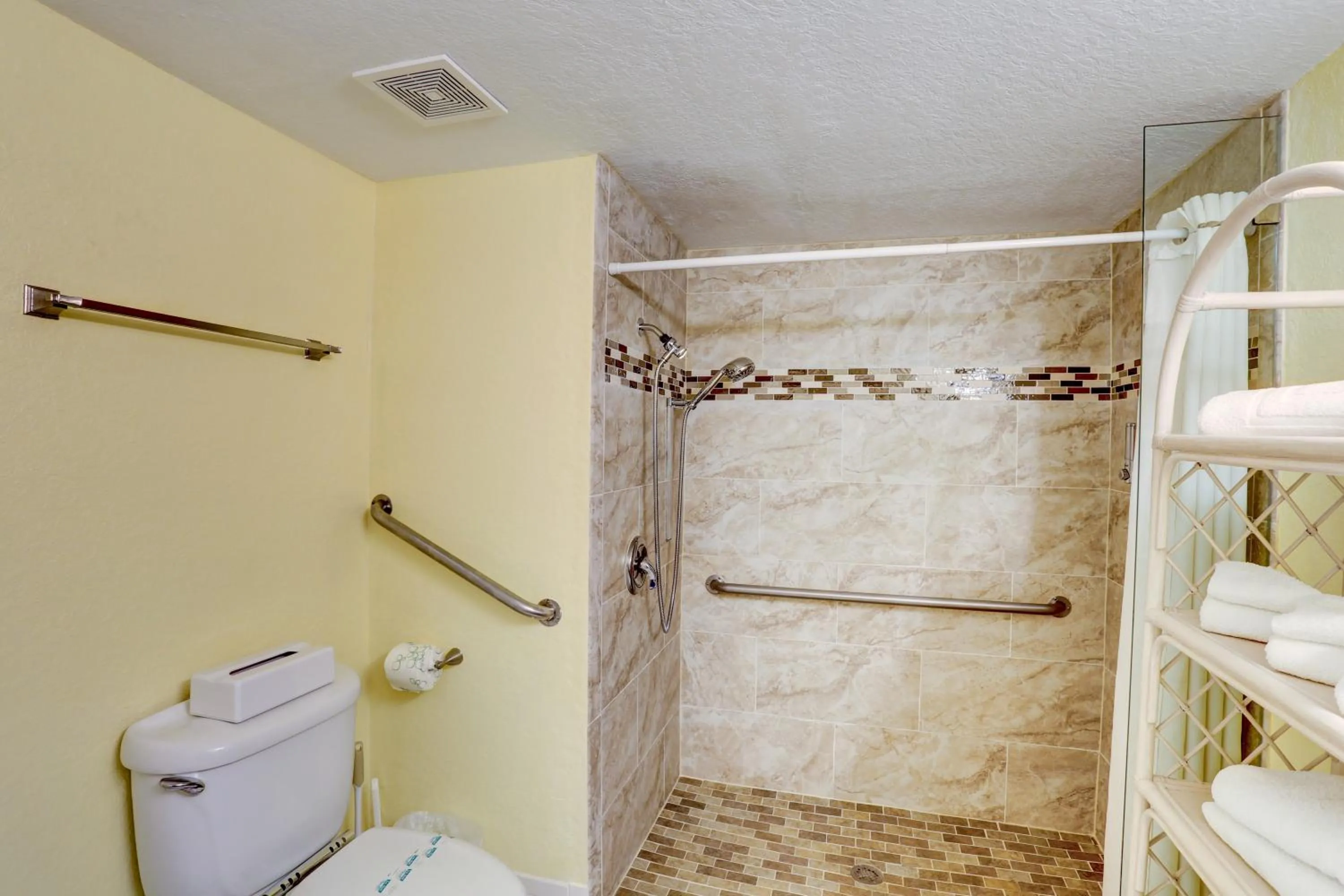 South Beach Condo Hotel by Travel Resort Services, Inc.