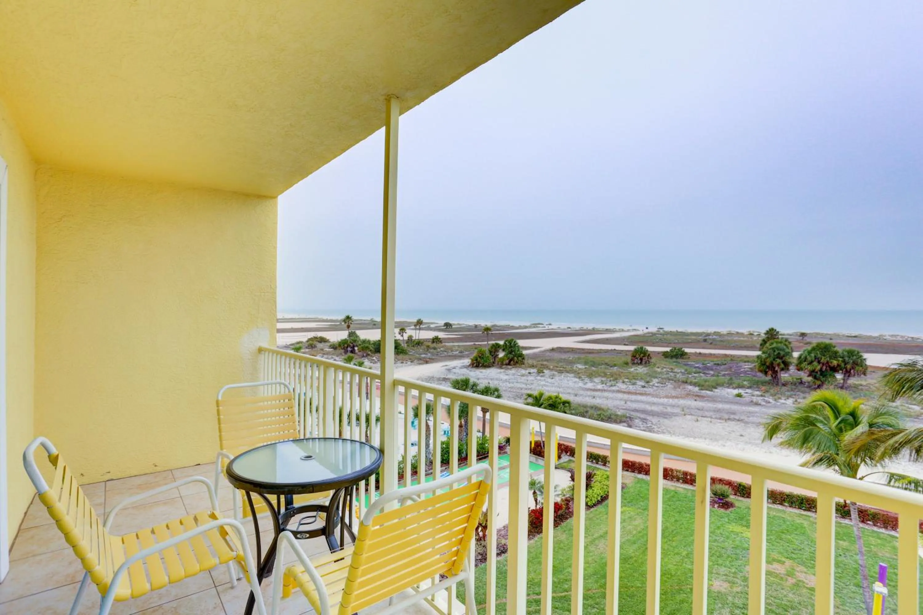 South Beach Condo Hotel by Travel Resort Services, Inc.